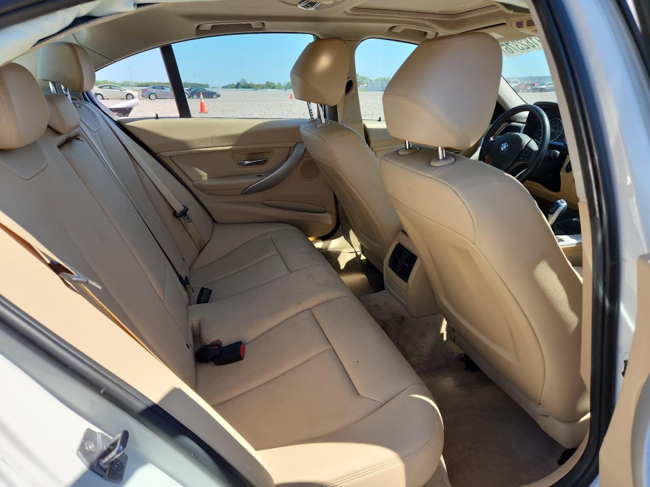 2015 Bmw 320 I White vin: WBA3B1C58FK137296