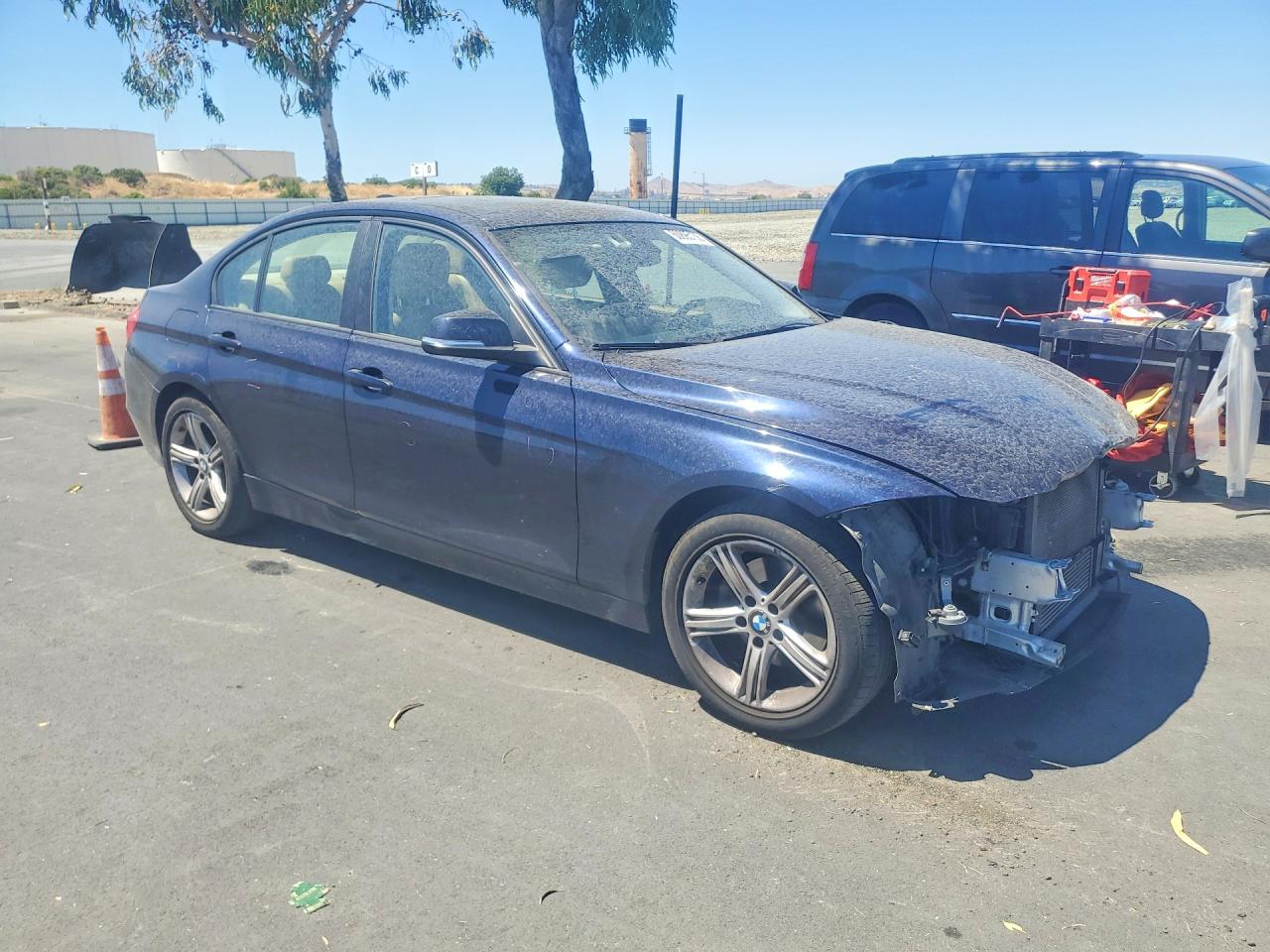 2013 Bmw 320 I Синий vin: WBA3B1C59DK128264