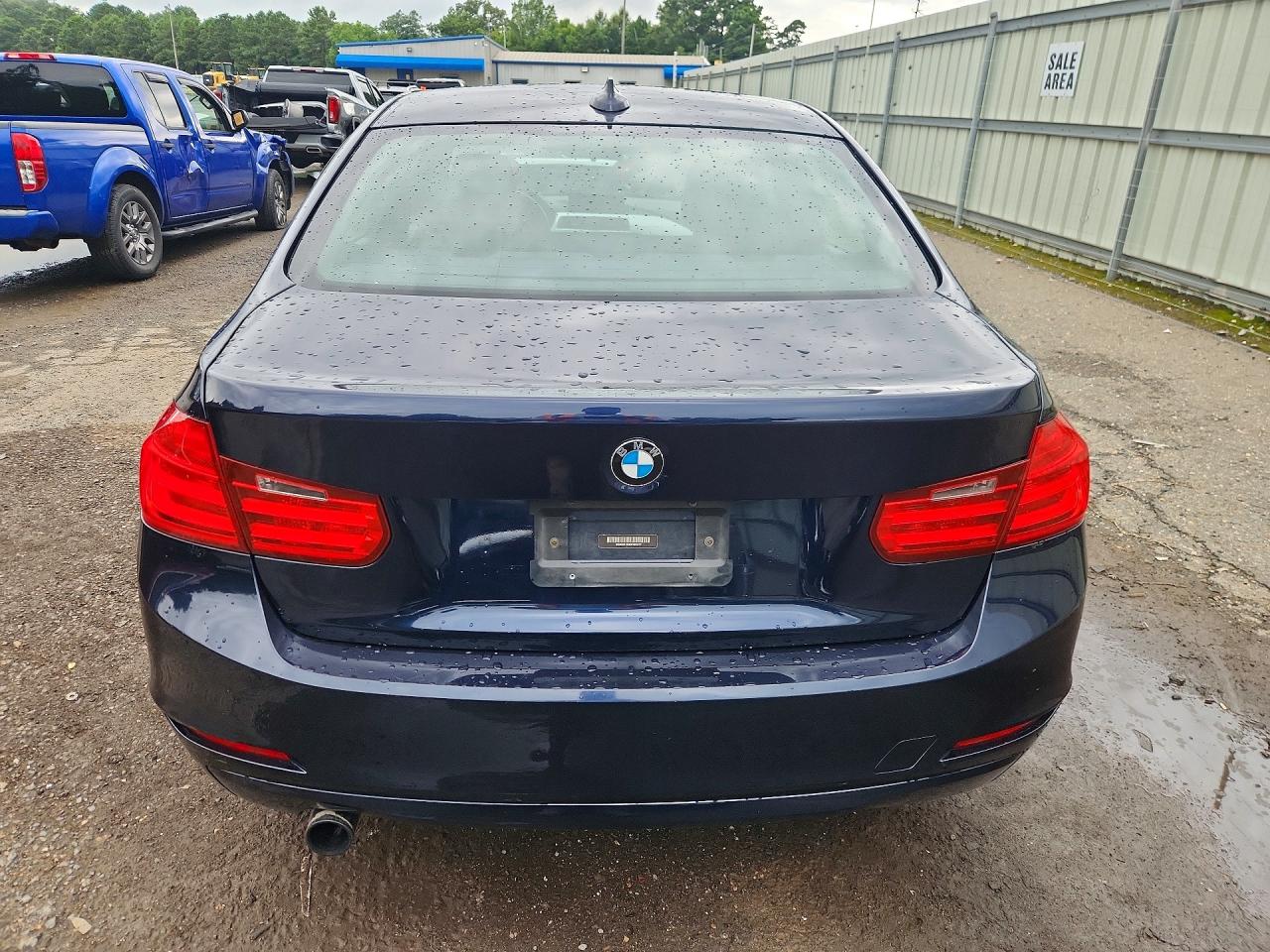 2013 Bmw 320 I Blue vin: WBA3B1C5XDF461677