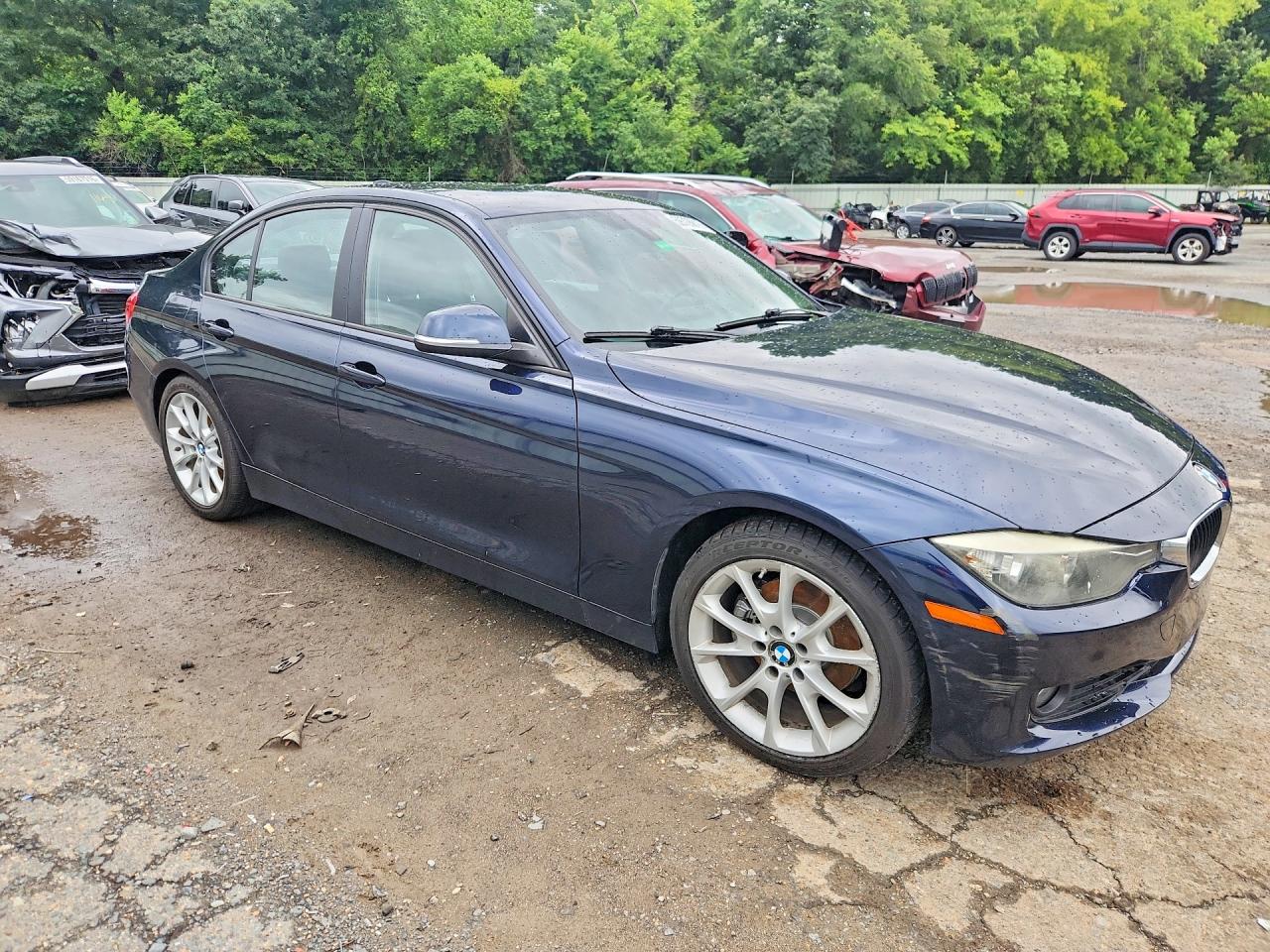 2013 Bmw 320 I Blue vin: WBA3B1C5XDF461677