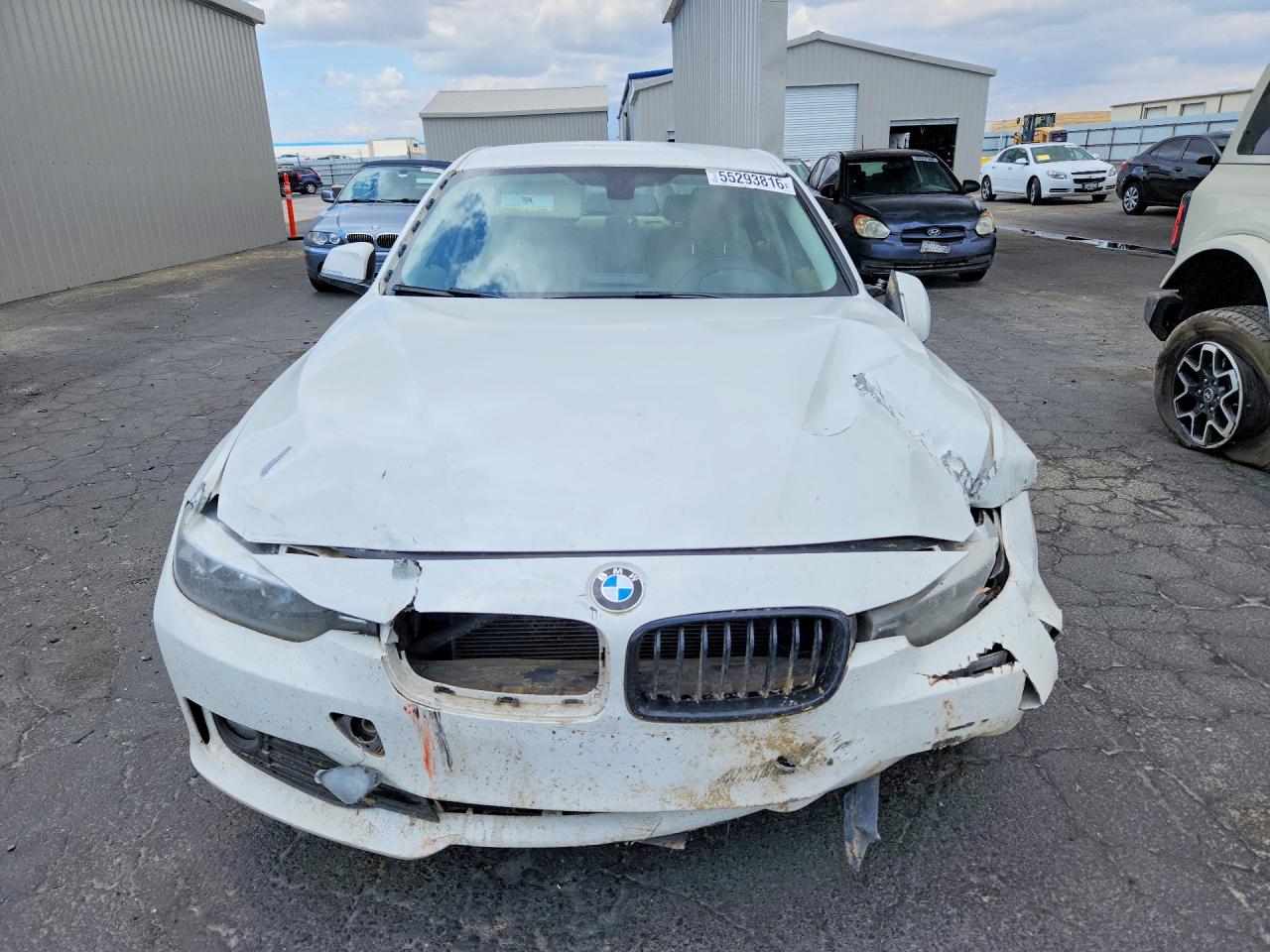 2014 Bmw 320 I Белый vin: WBA3B1G50ENS77849