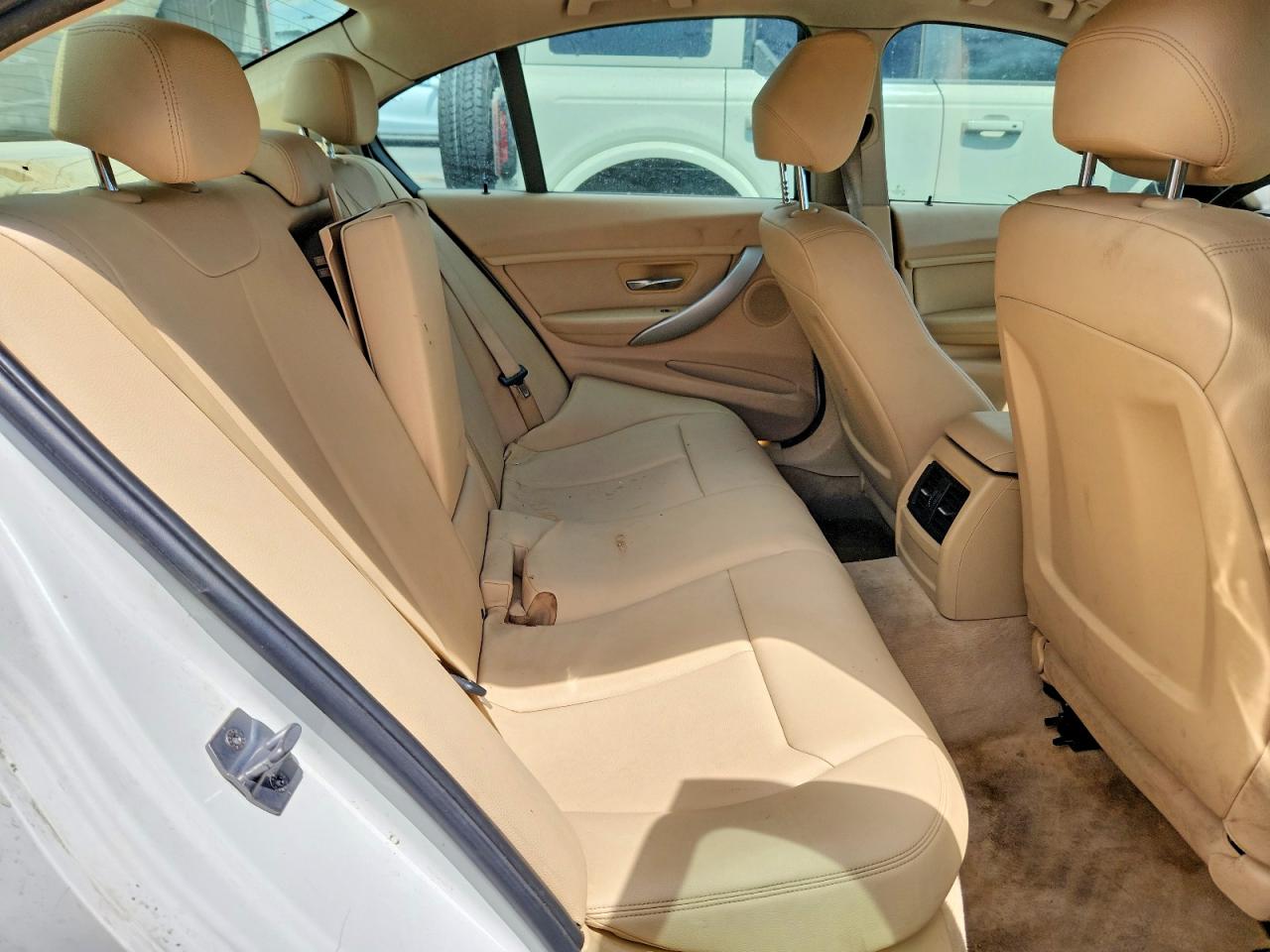 2014 Bmw 320 I Белый vin: WBA3B1G50ENS77849