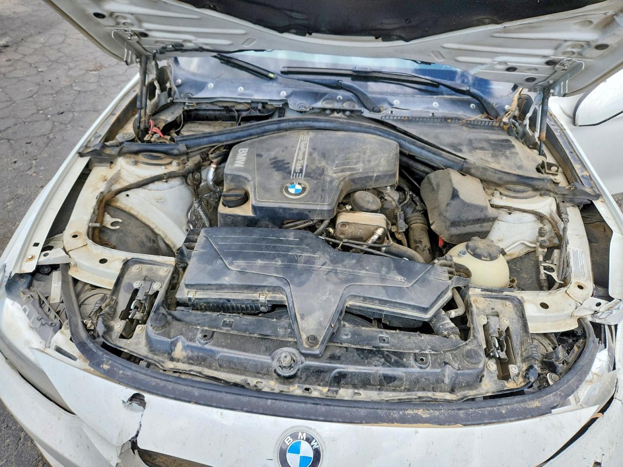 2014 Bmw 320 I Белый vin: WBA3B1G50ENS77849