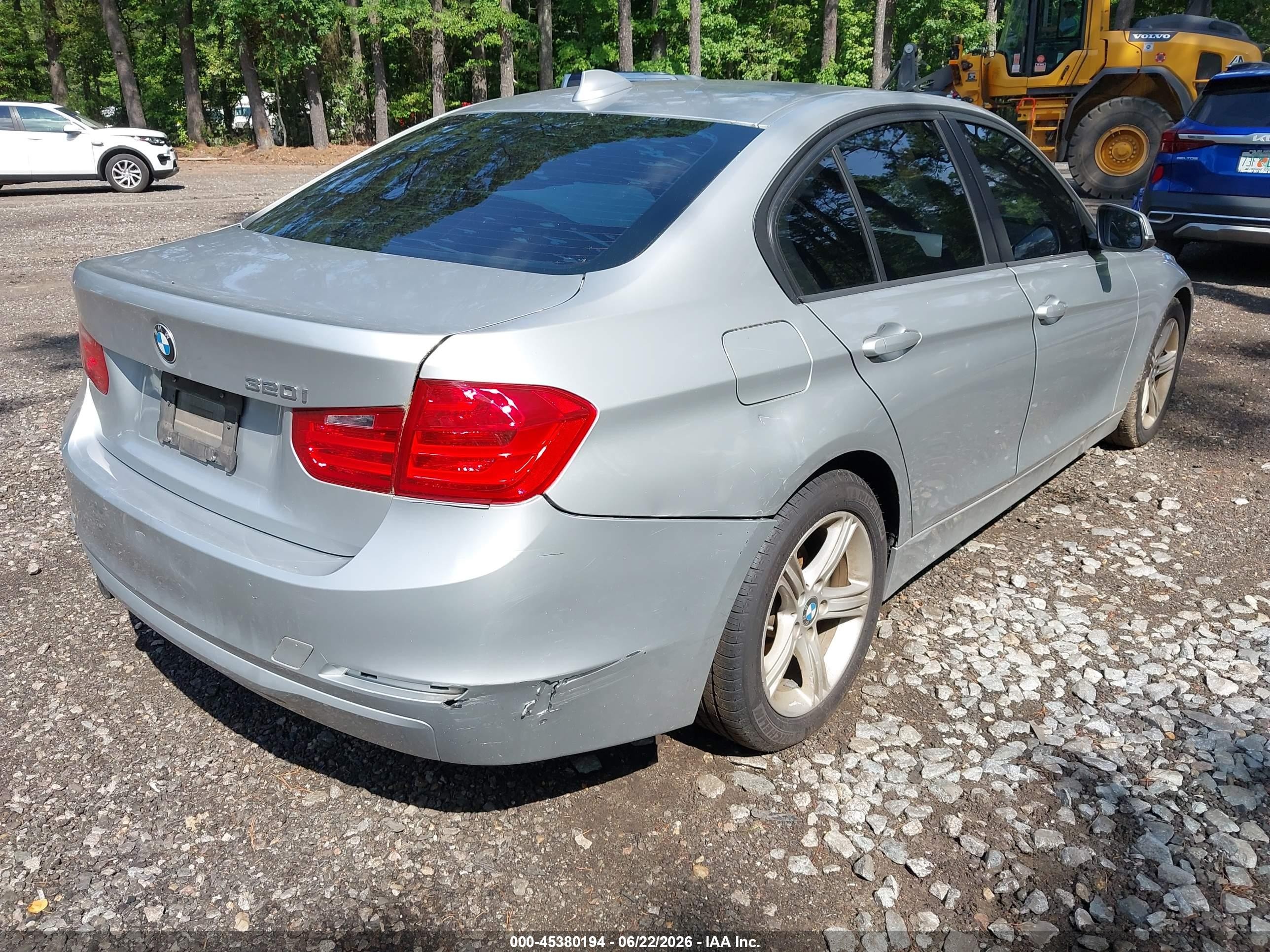 2014 Bmw 320i   Silver vin: WBA3B1G50ENT01065