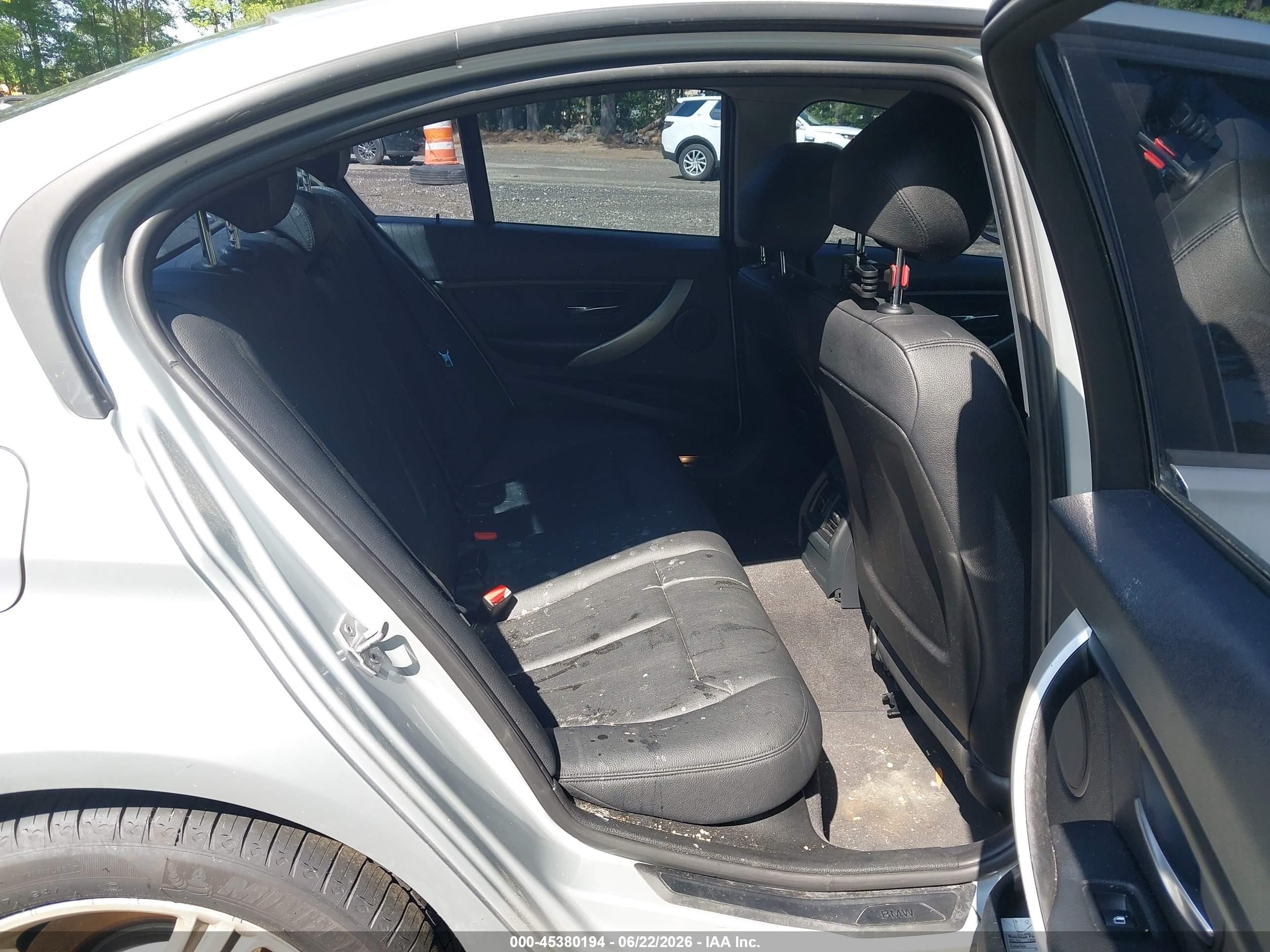 2014 Bmw 320i   Silver vin: WBA3B1G50ENT01065