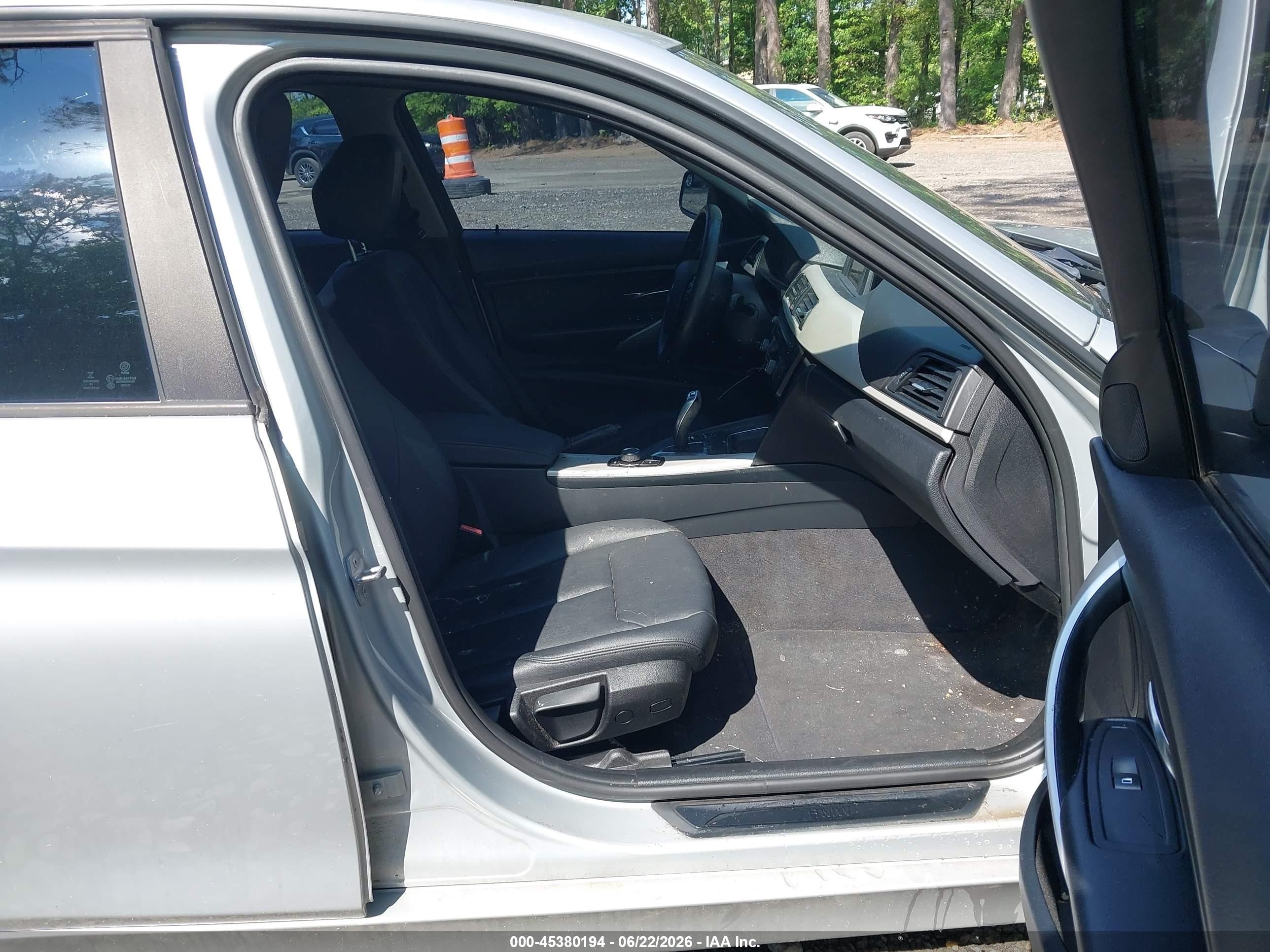 2014 Bmw 320i   Silver vin: WBA3B1G50ENT01065