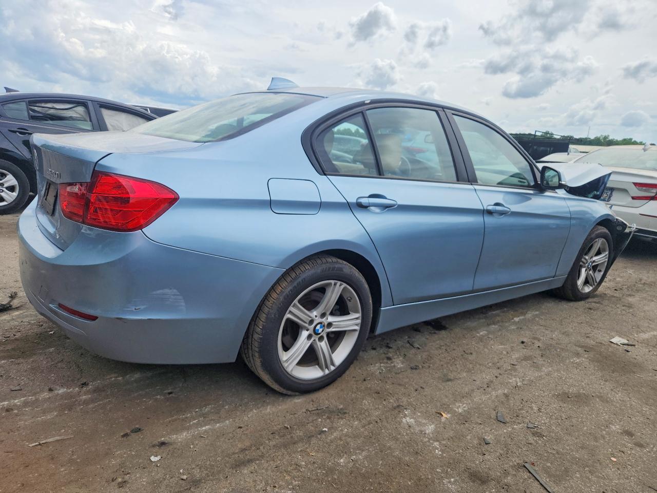 2014 Bmw 320 I Blue vin: WBA3B1G51ENS77293