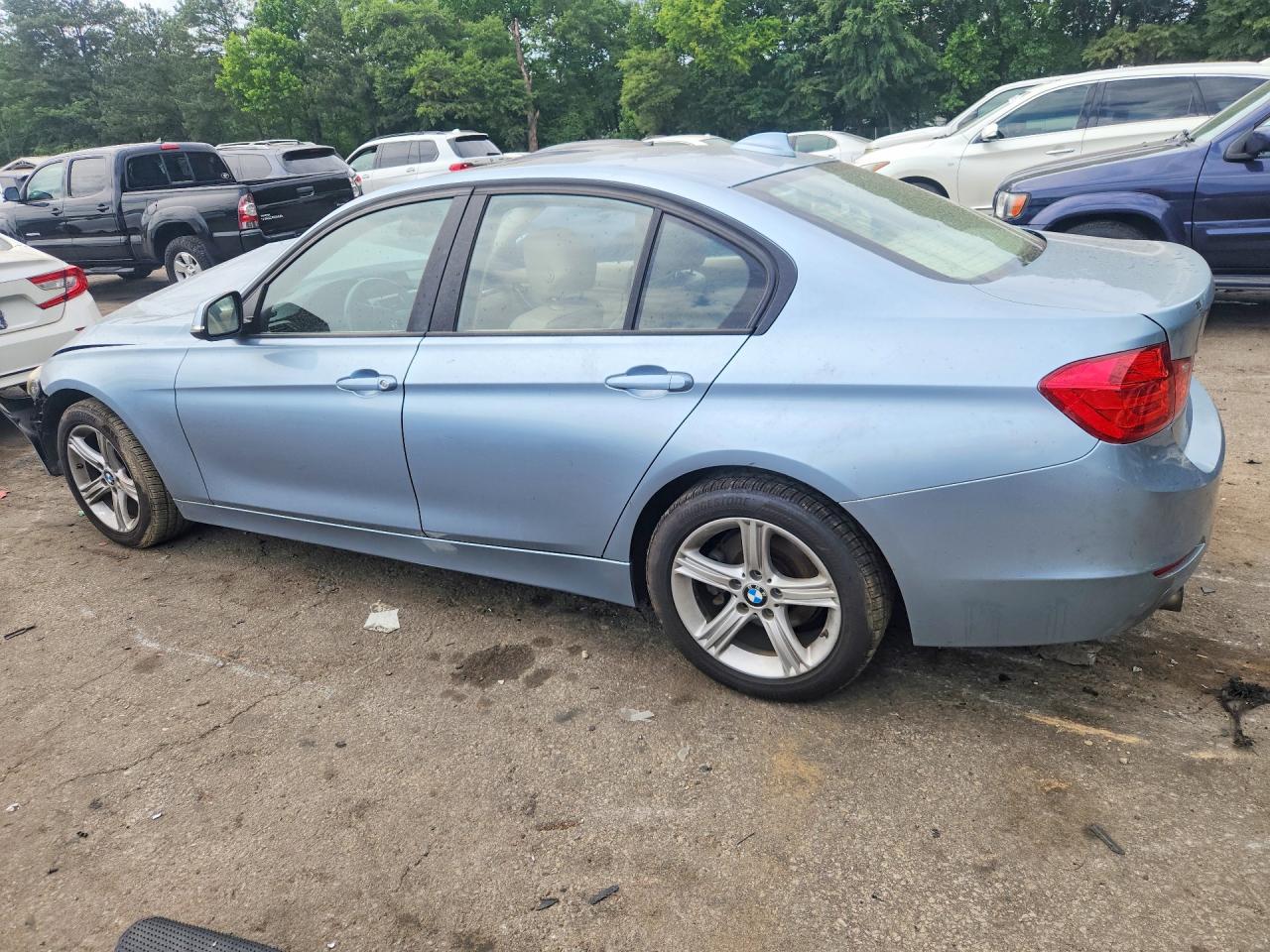 2014 Bmw 320 I Blue vin: WBA3B1G51ENS77293