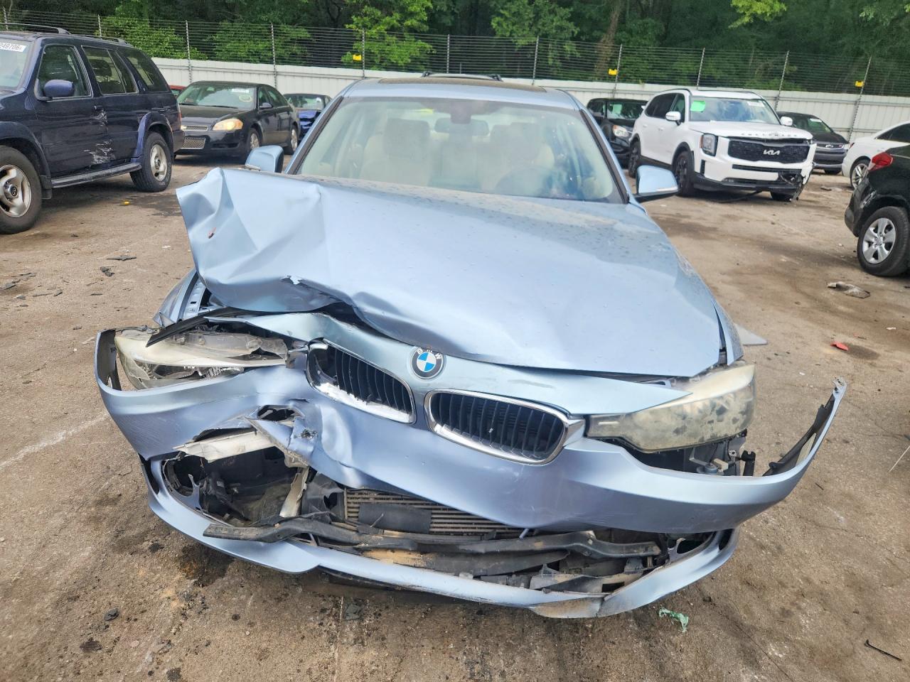 2014 Bmw 320 I Blue vin: WBA3B1G51ENS77293