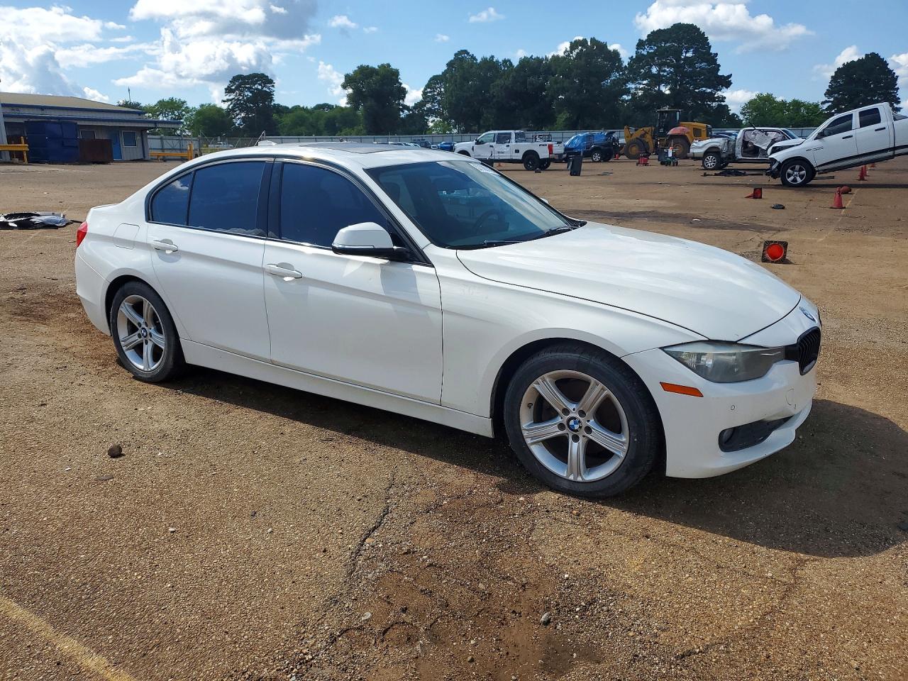 2015 Bmw 320 I White vin: WBA3B1G51FNT07409