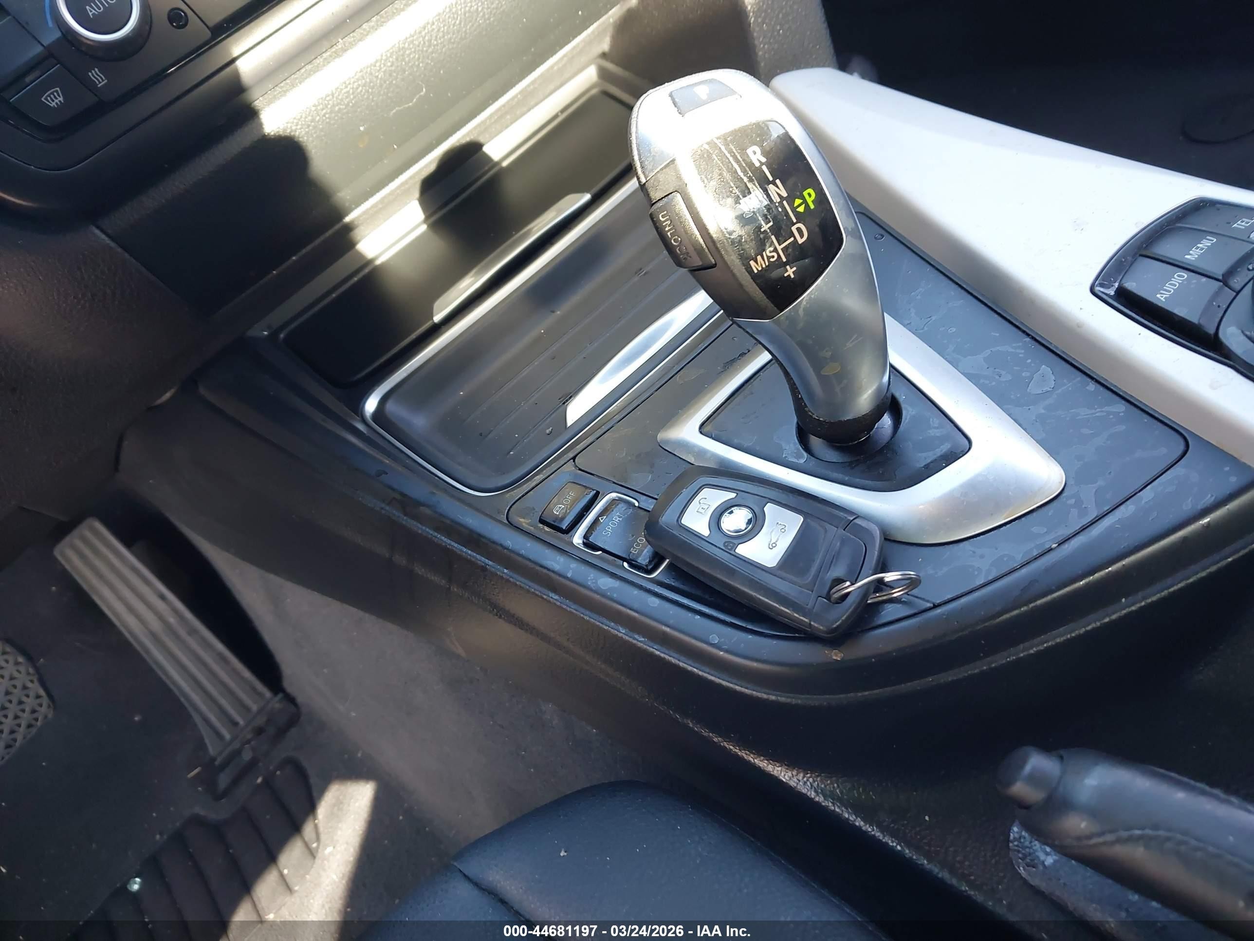 2014 Bmw 320i   Gray vin: WBA3B1G52ENS79876