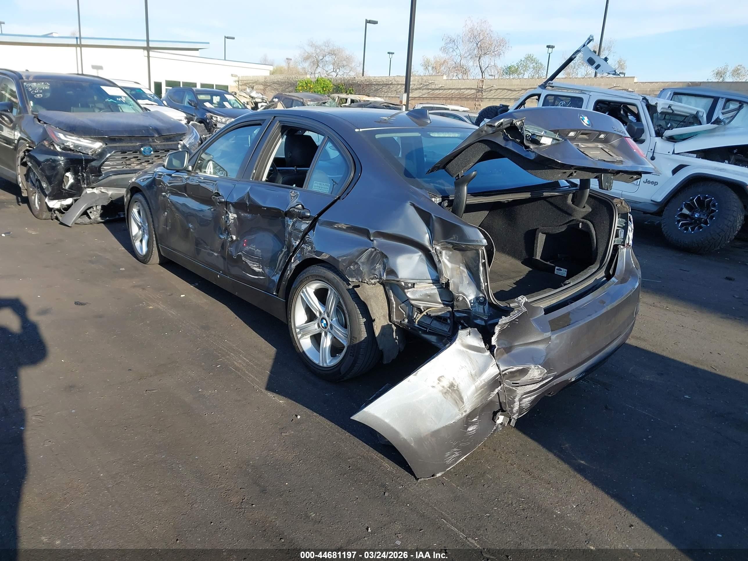 2014 Bmw 320i   Gray vin: WBA3B1G52ENS79876