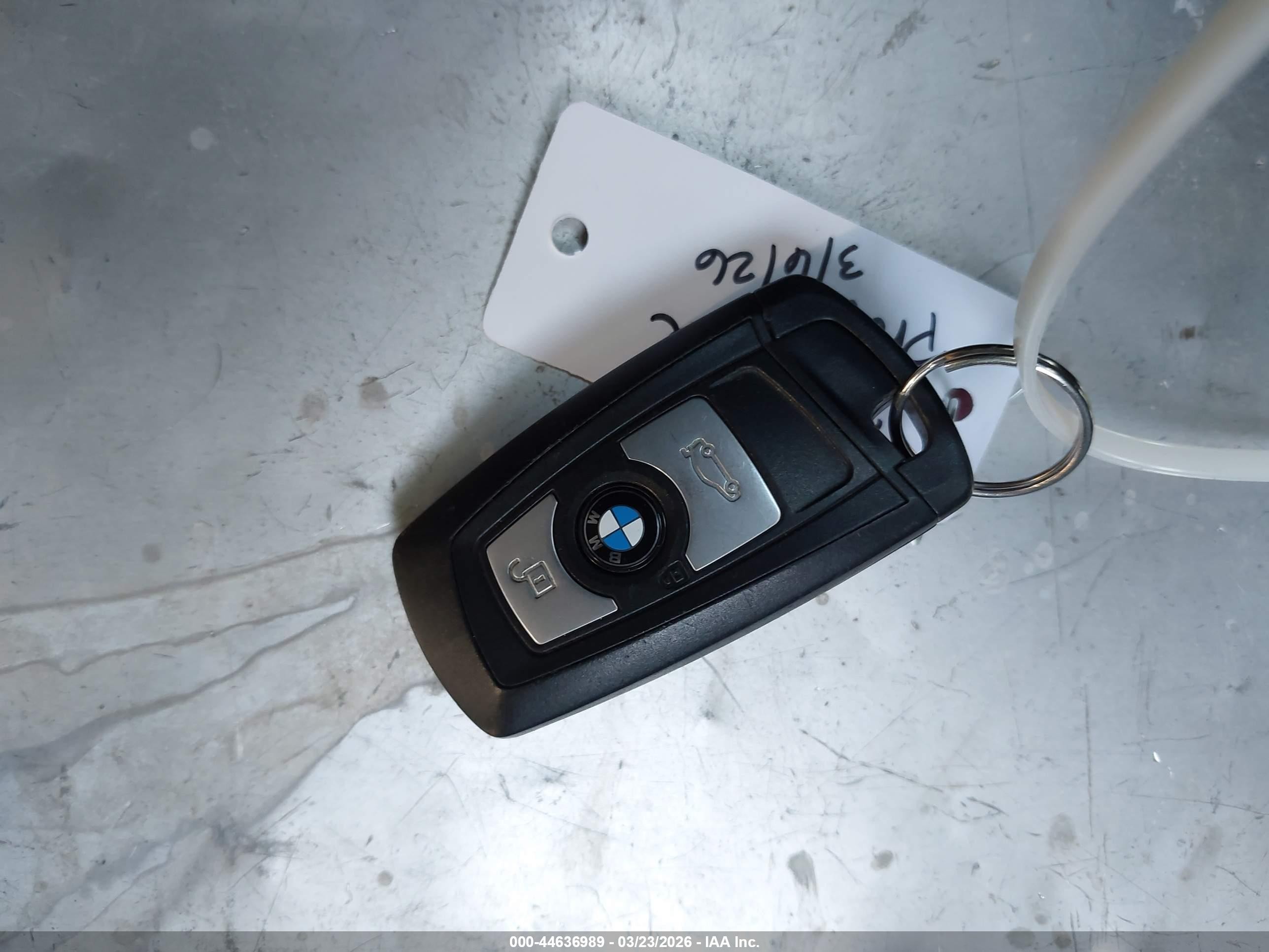 2015 Bmw 320i   White vin: WBA3B1G52FNT05314