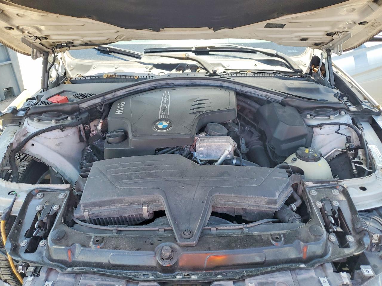 2015 Bmw 320 I Silver vin: WBA3B1G52FNT05667