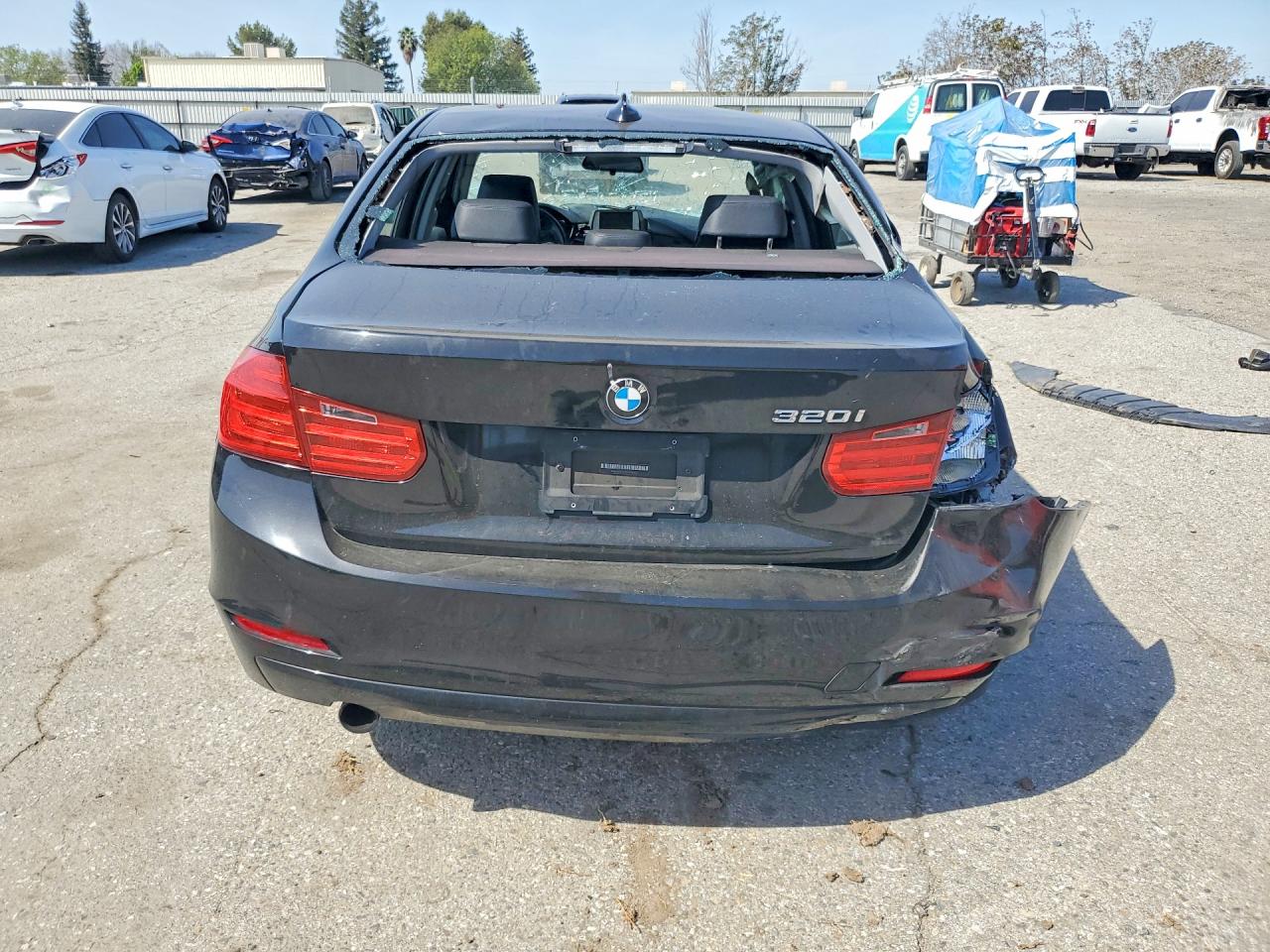 2014 Bmw 320 I Black vin: WBA3B1G53ENS78672