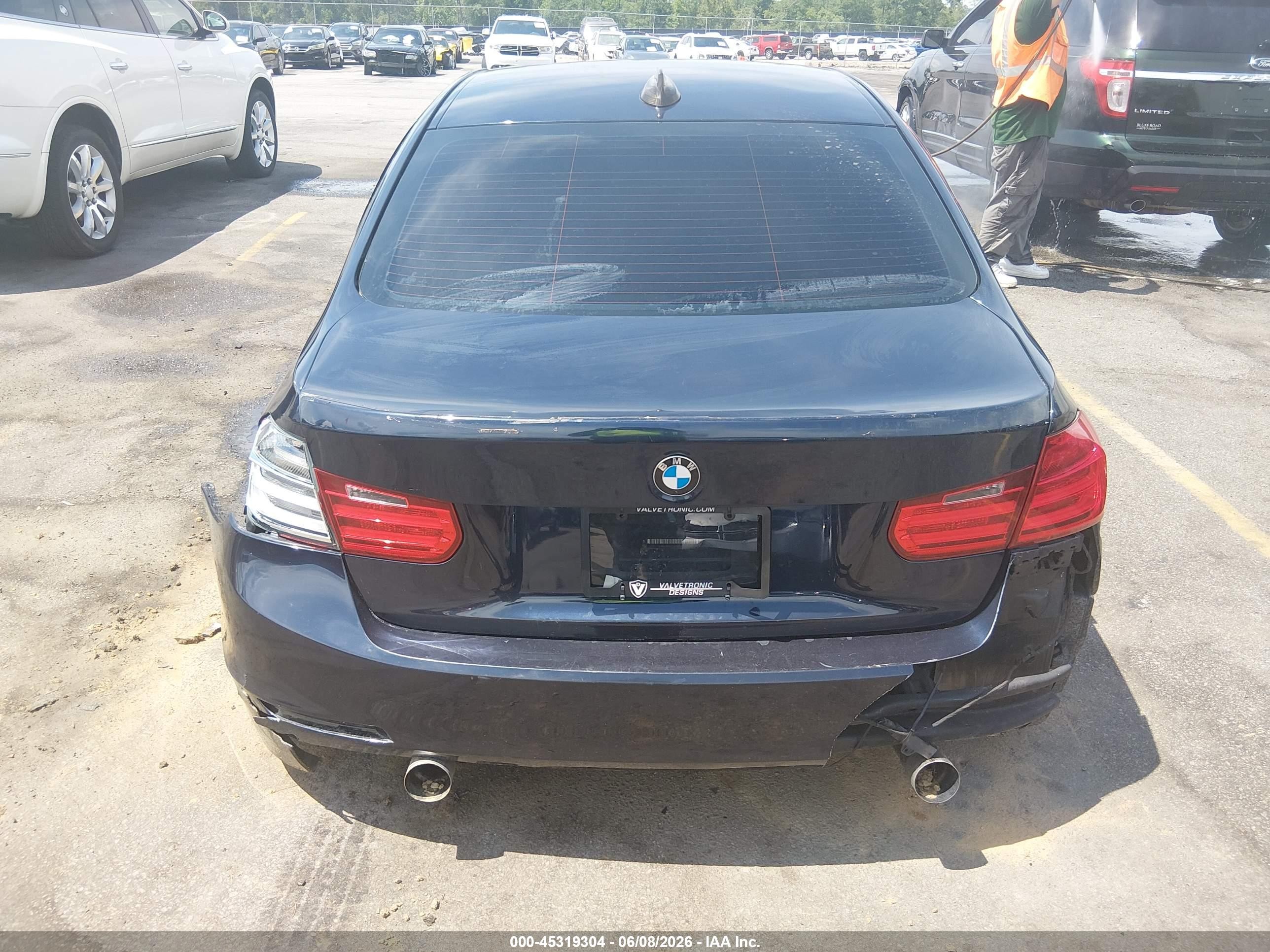 2014 Bmw 320i   Blue vin: WBA3B1G53ENT00380