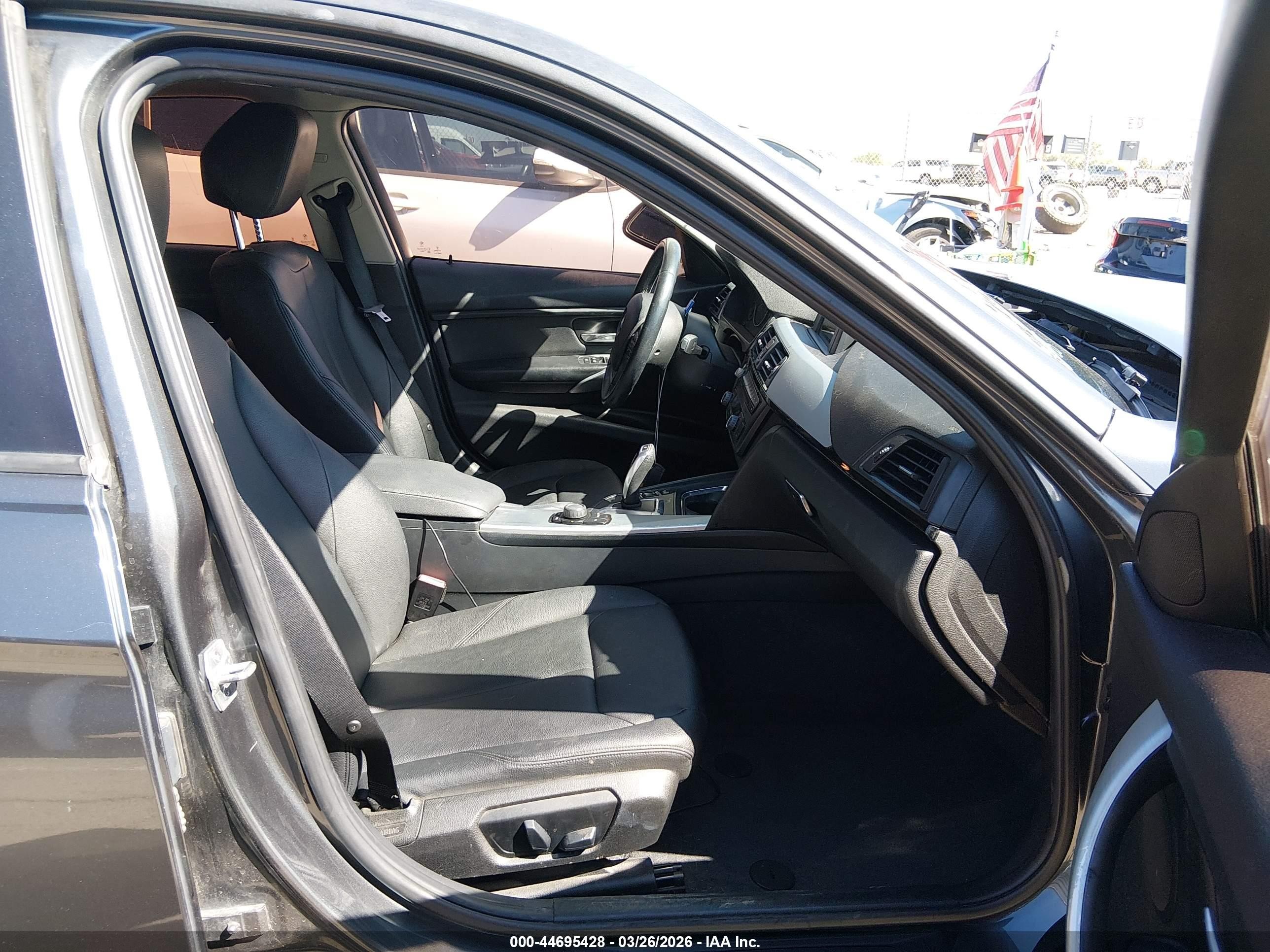 2015 Bmw 320i Gray vin: WBA3B1G53FNT05239