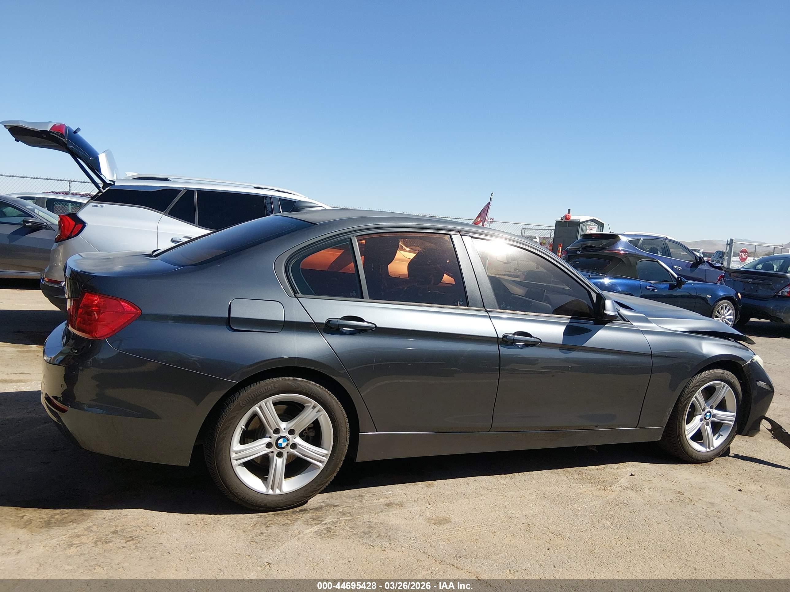 2015 Bmw 320i Gray vin: WBA3B1G53FNT05239
