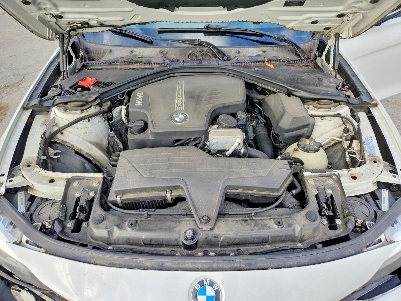 2015 Bmw 320 I White vin: WBA3B1G53FNT63643