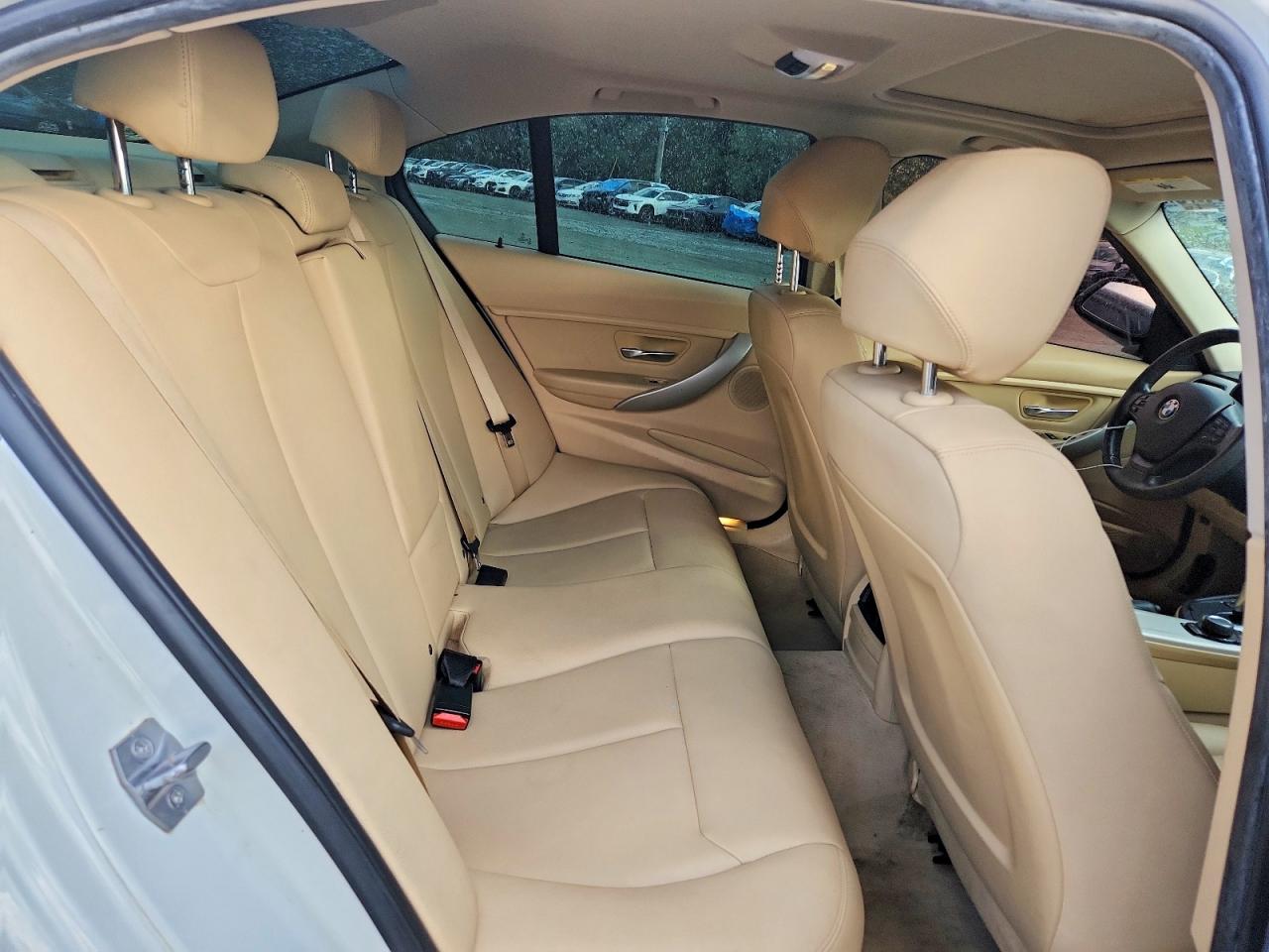 2015 Bmw 320 I White vin: WBA3B1G53FNT63643