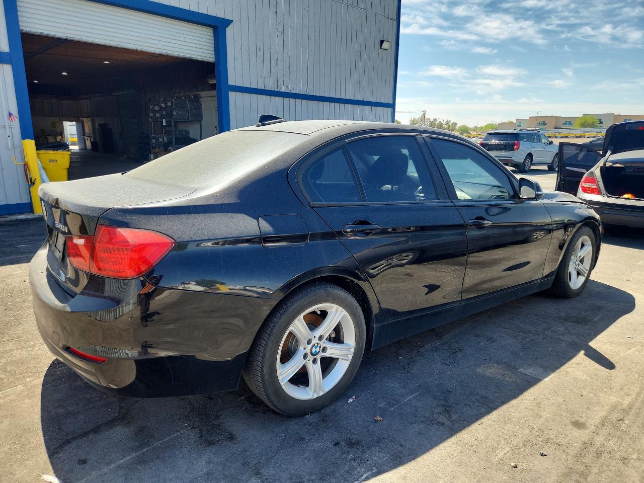 2015 Bmw 320 I Black vin: WBA3B1G54FNT04228
