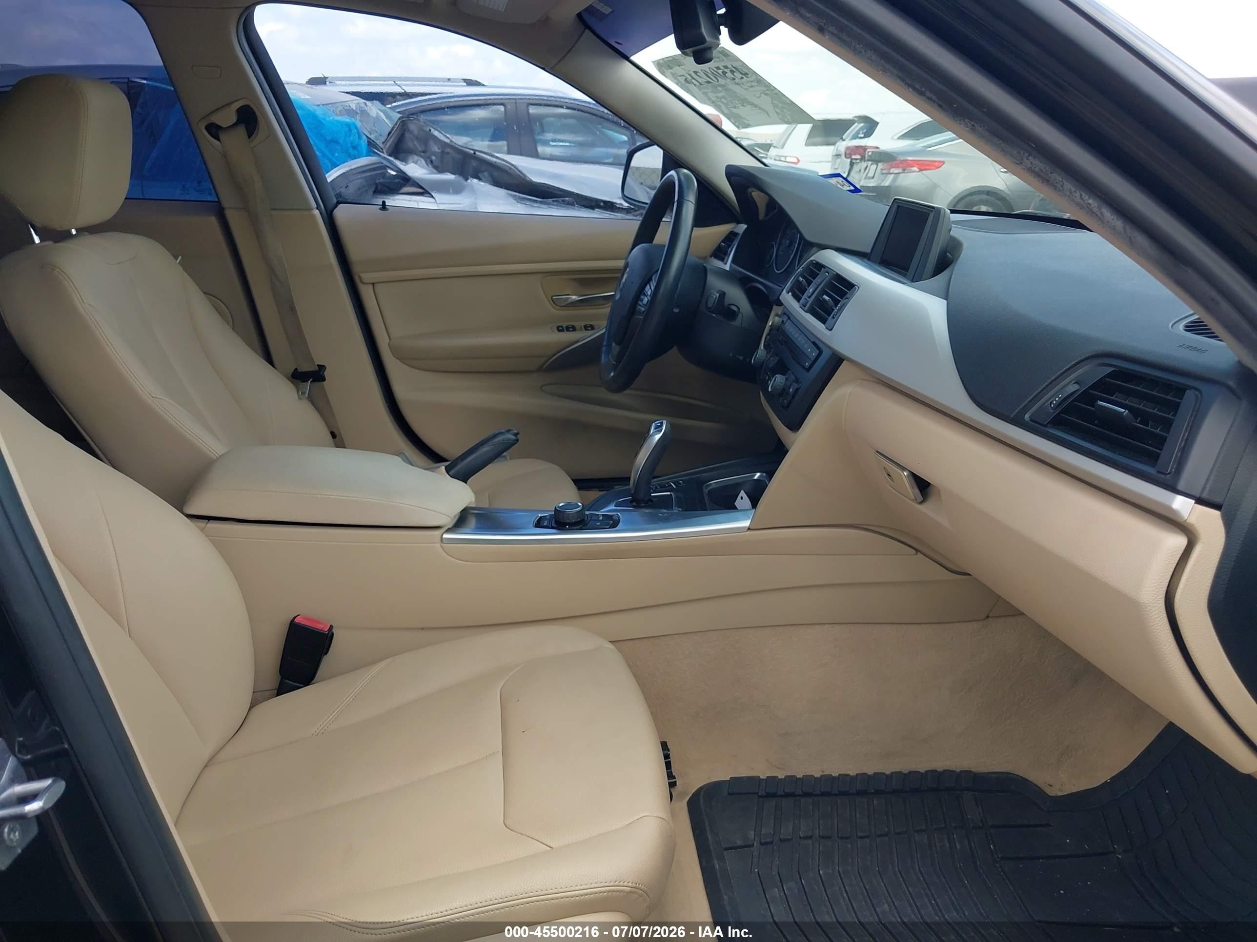 2015 Bmw 320i   Black vin: WBA3B1G54FNT64770