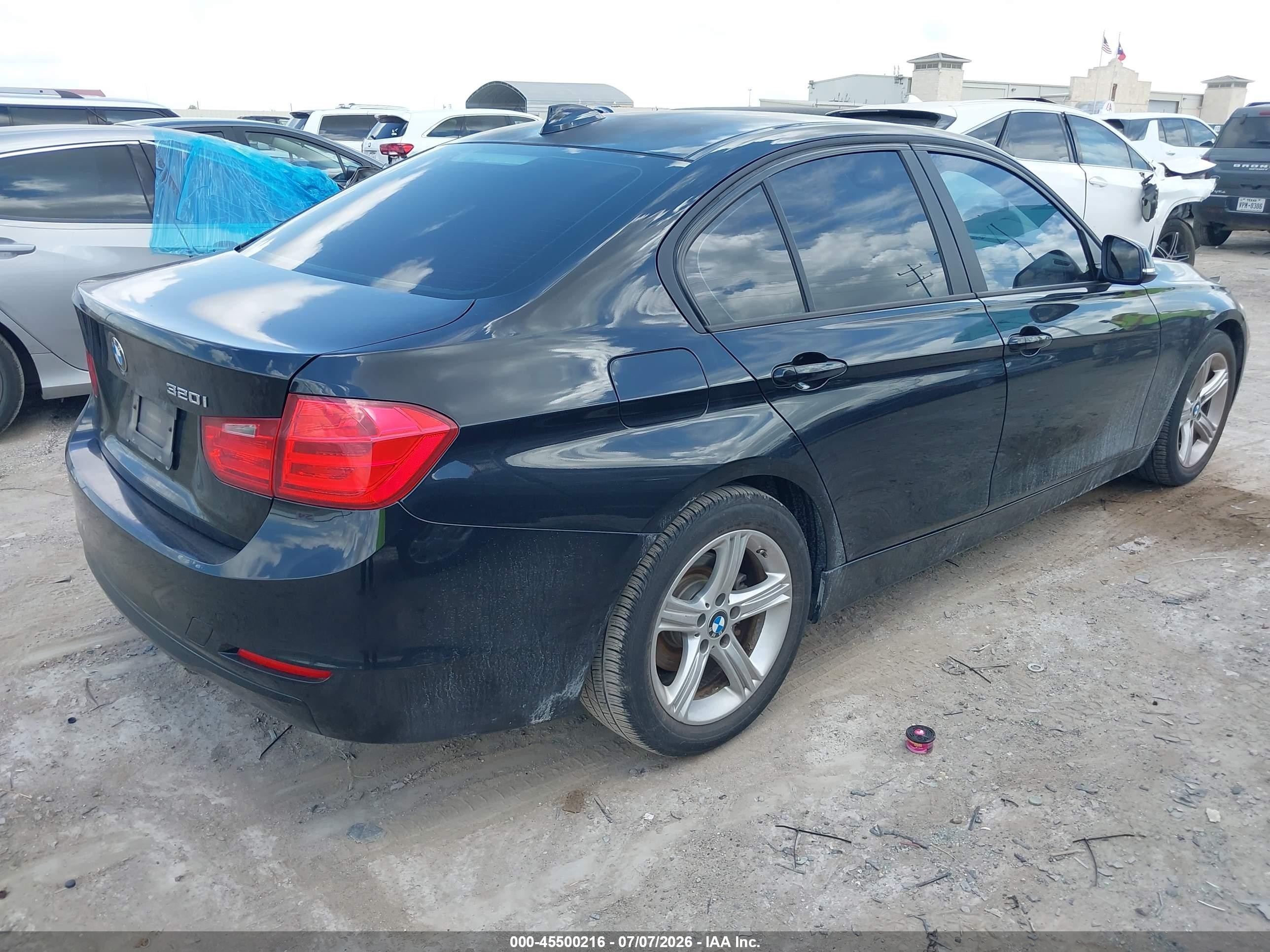 2015 Bmw 320i   Black vin: WBA3B1G54FNT64770