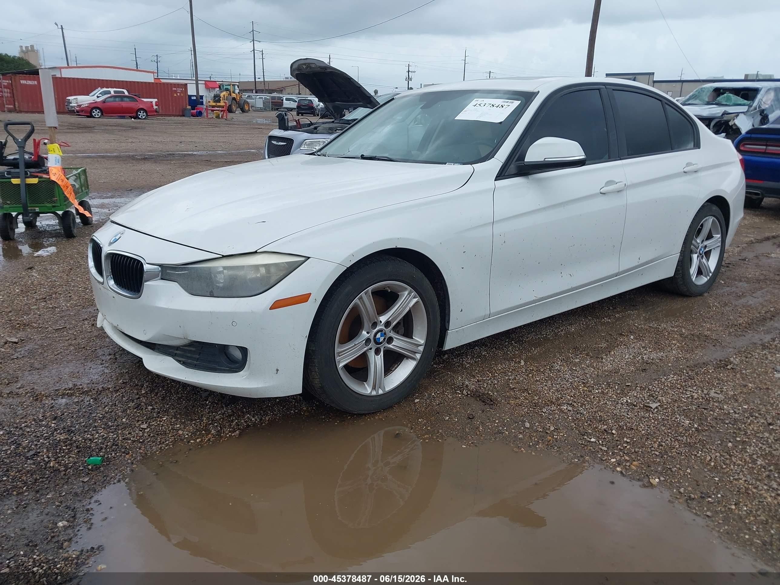 2014 Bmw 320i   White vin: WBA3B1G55ENT00199
