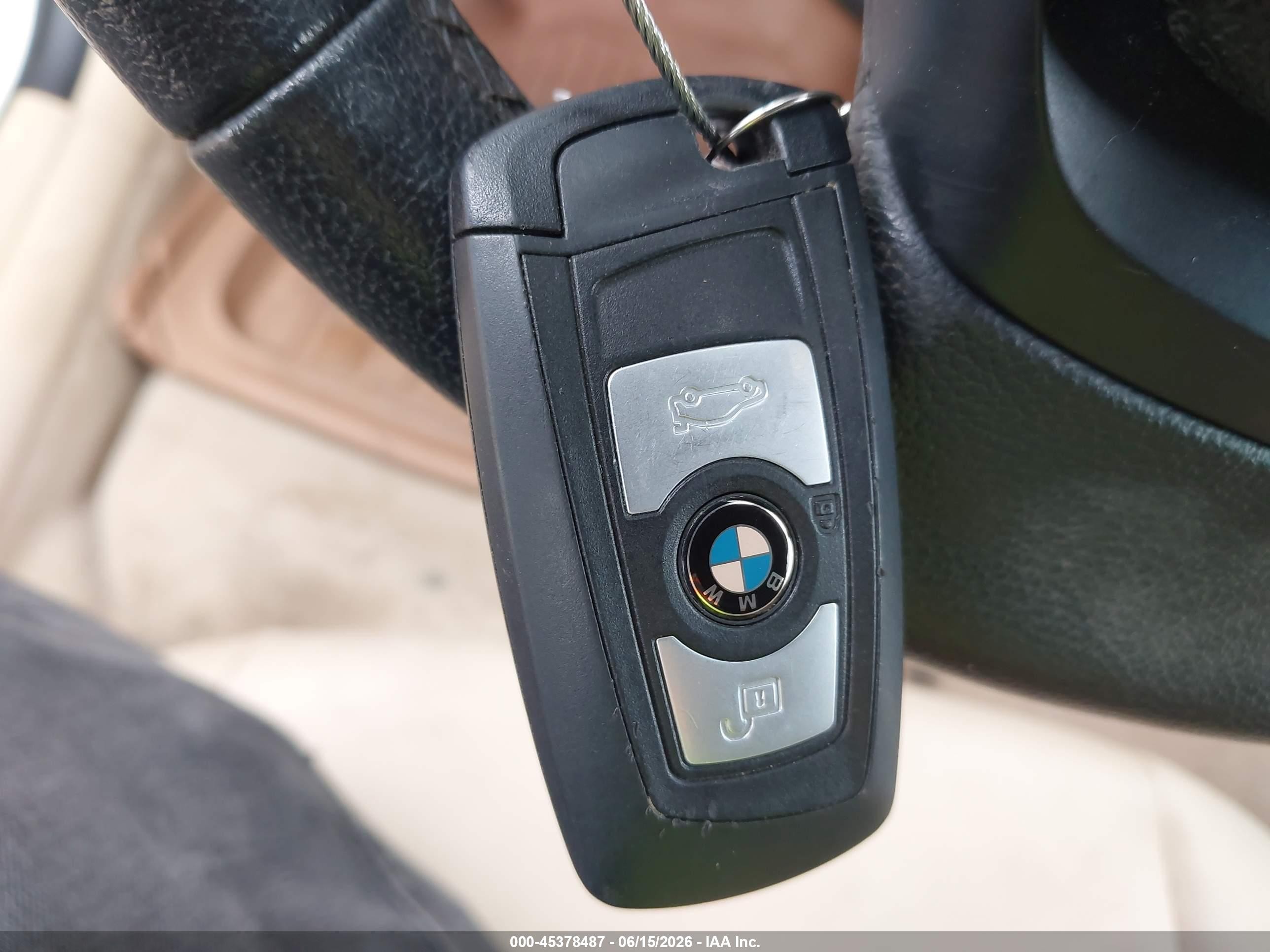 2014 Bmw 320i   White vin: WBA3B1G55ENT00199