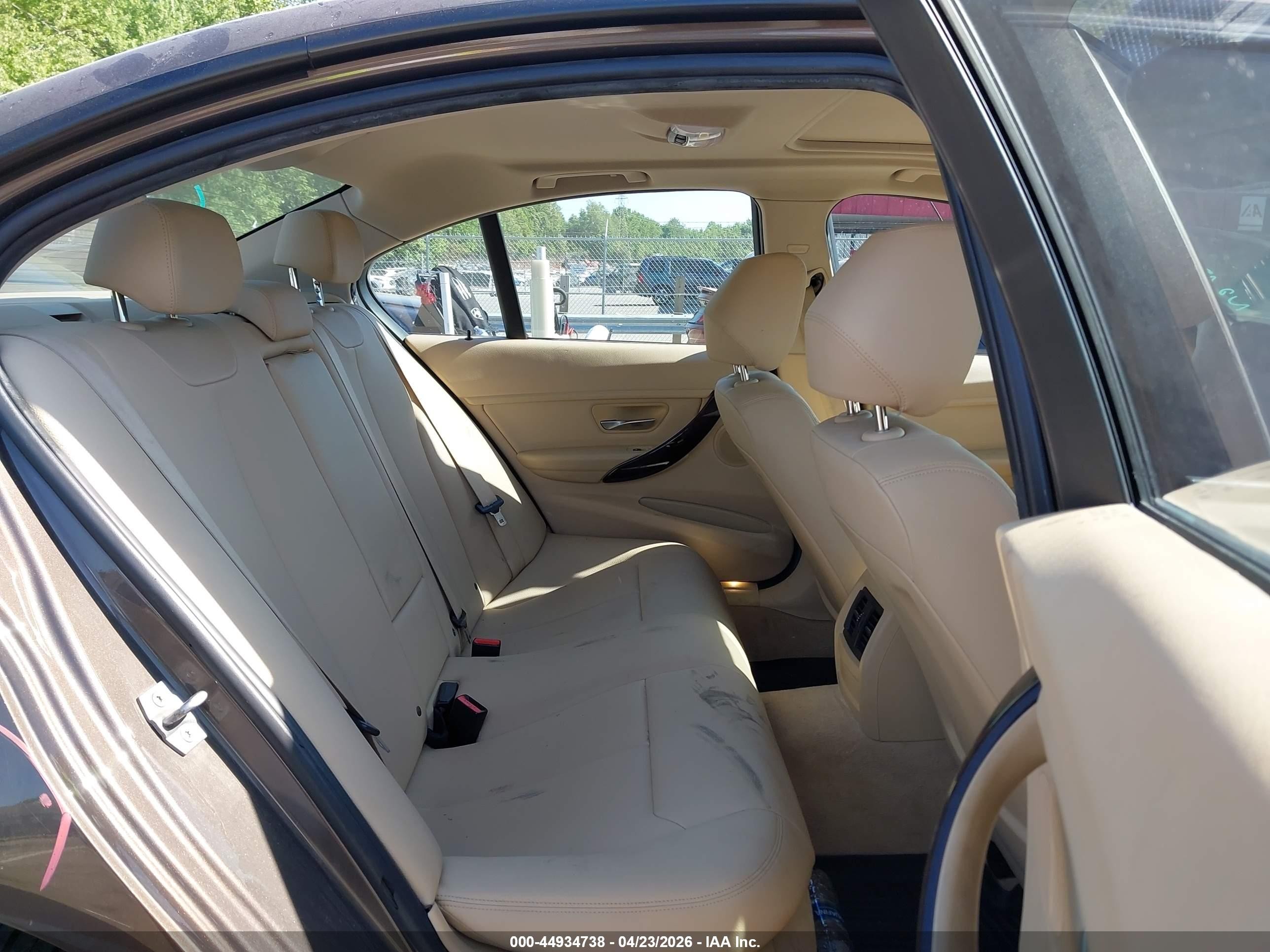 2015 Bmw 320i   Brown vin: WBA3B1G55FNT03296