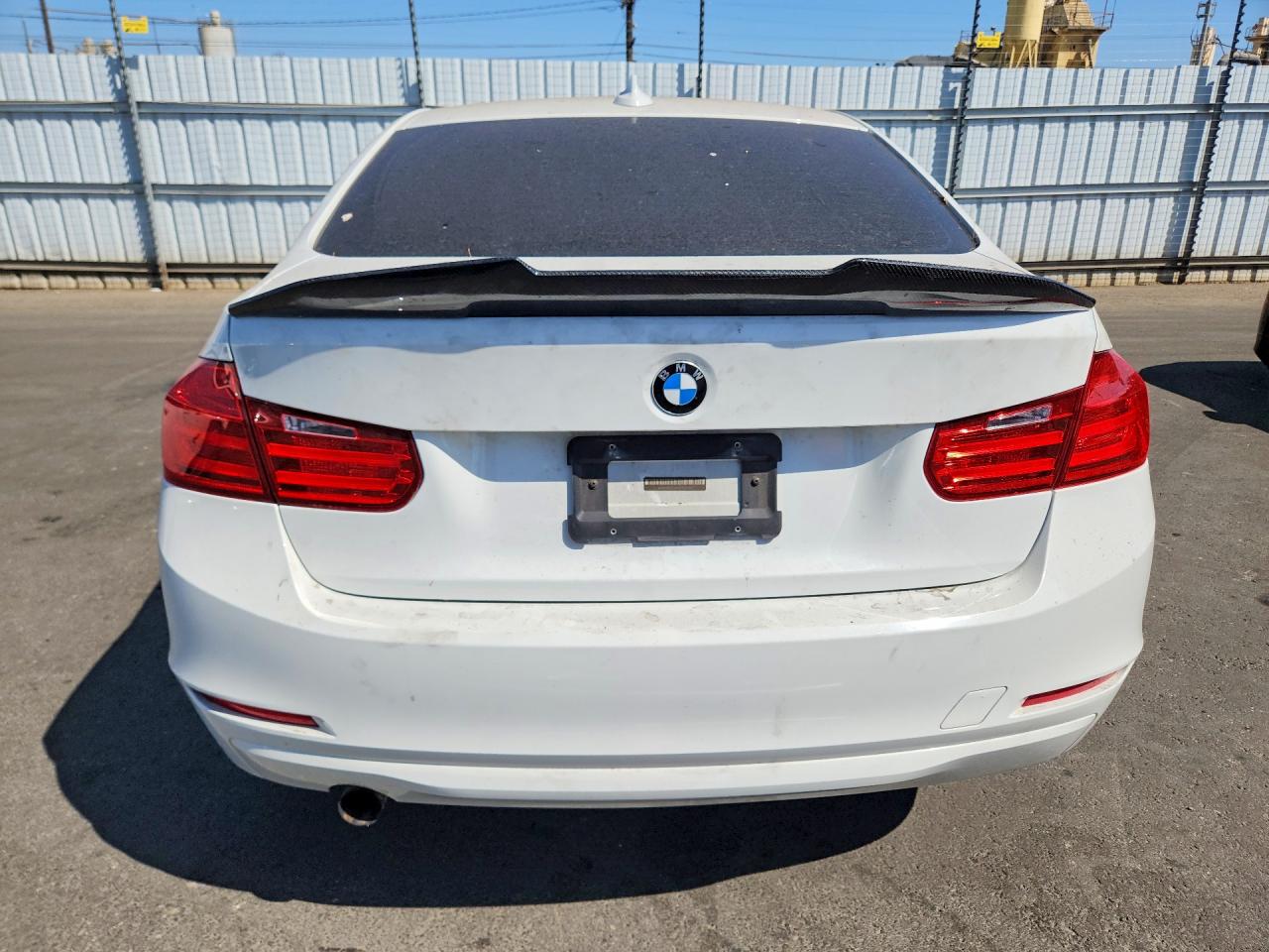 2015 Bmw 320 I White vin: WBA3B1G55FNT03735