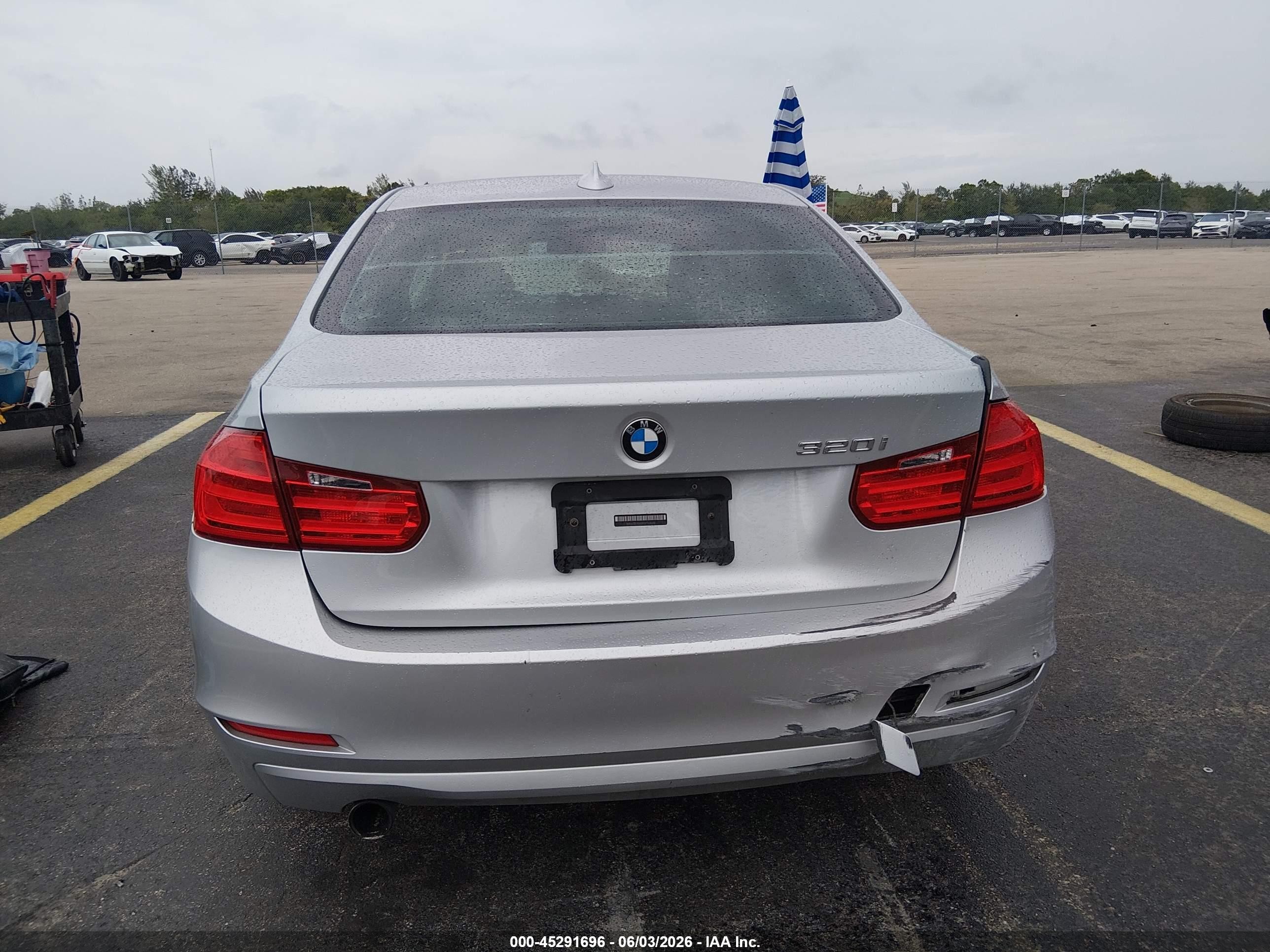 2015 Bmw 320i   Silver vin: WBA3B1G55FNT64616