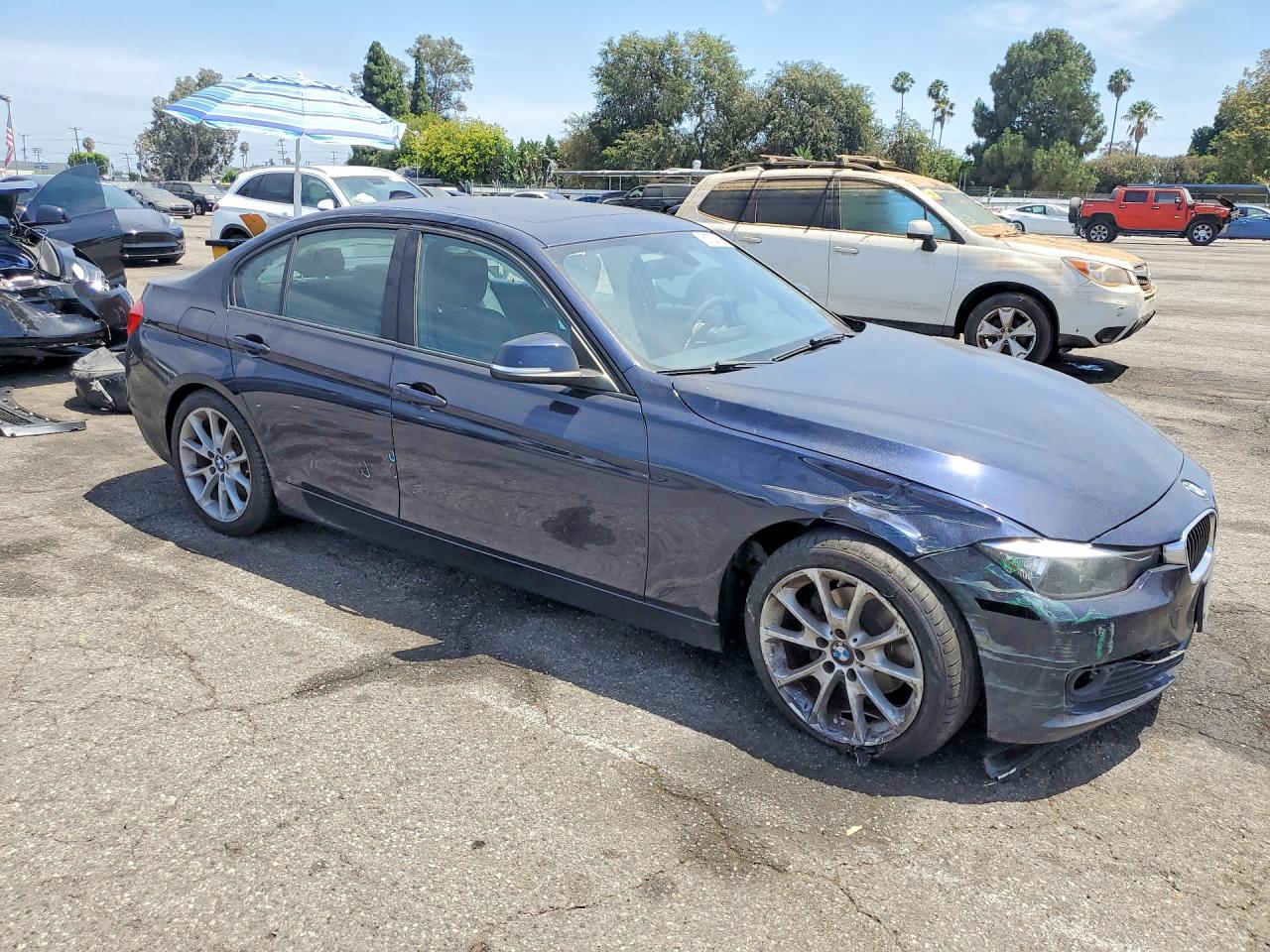 2014 Bmw 320 I Blue vin: WBA3B1G56ENN90775