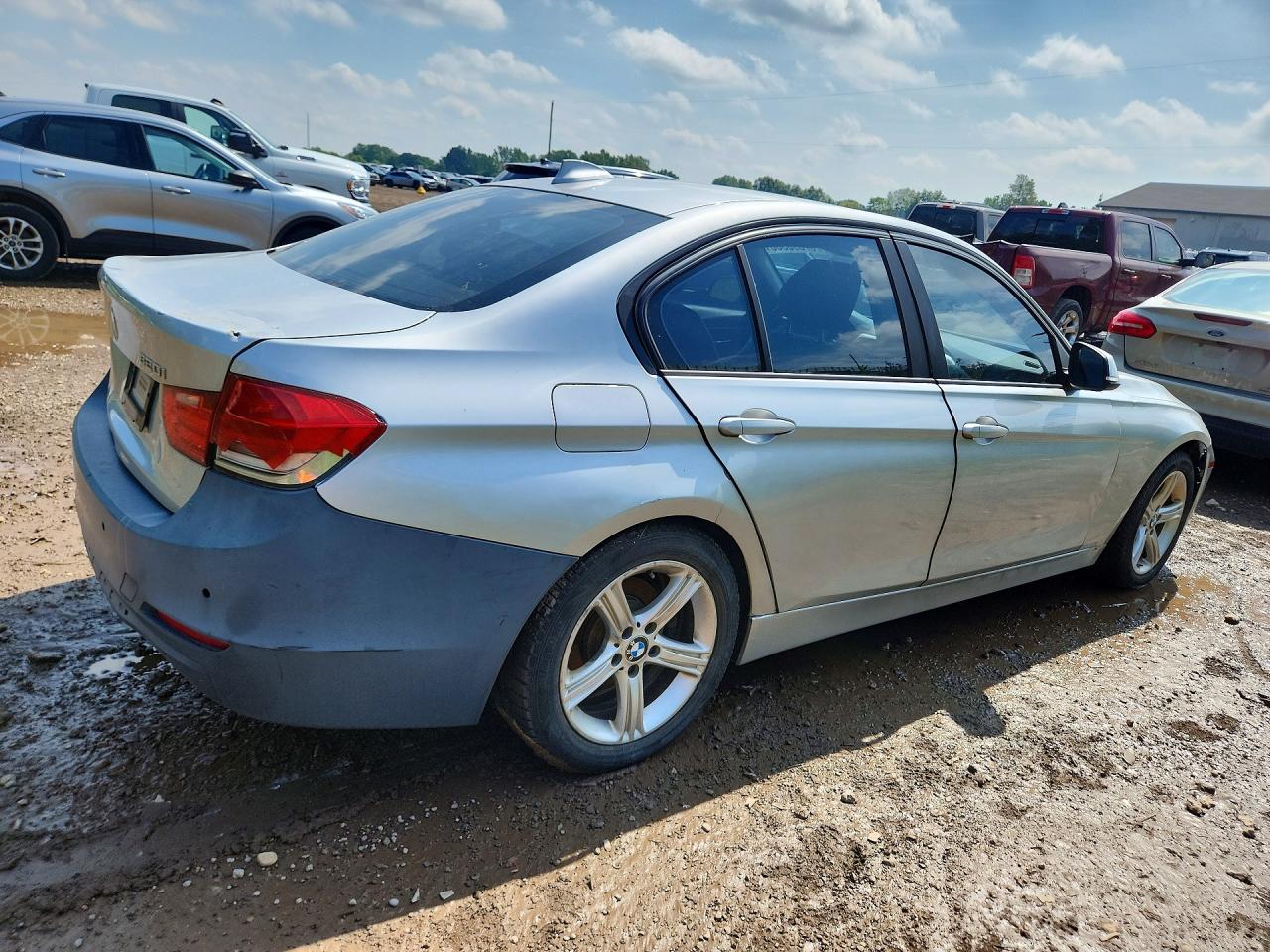 2014 Bmw 320 I Silver vin: WBA3B1G56ENS80125
