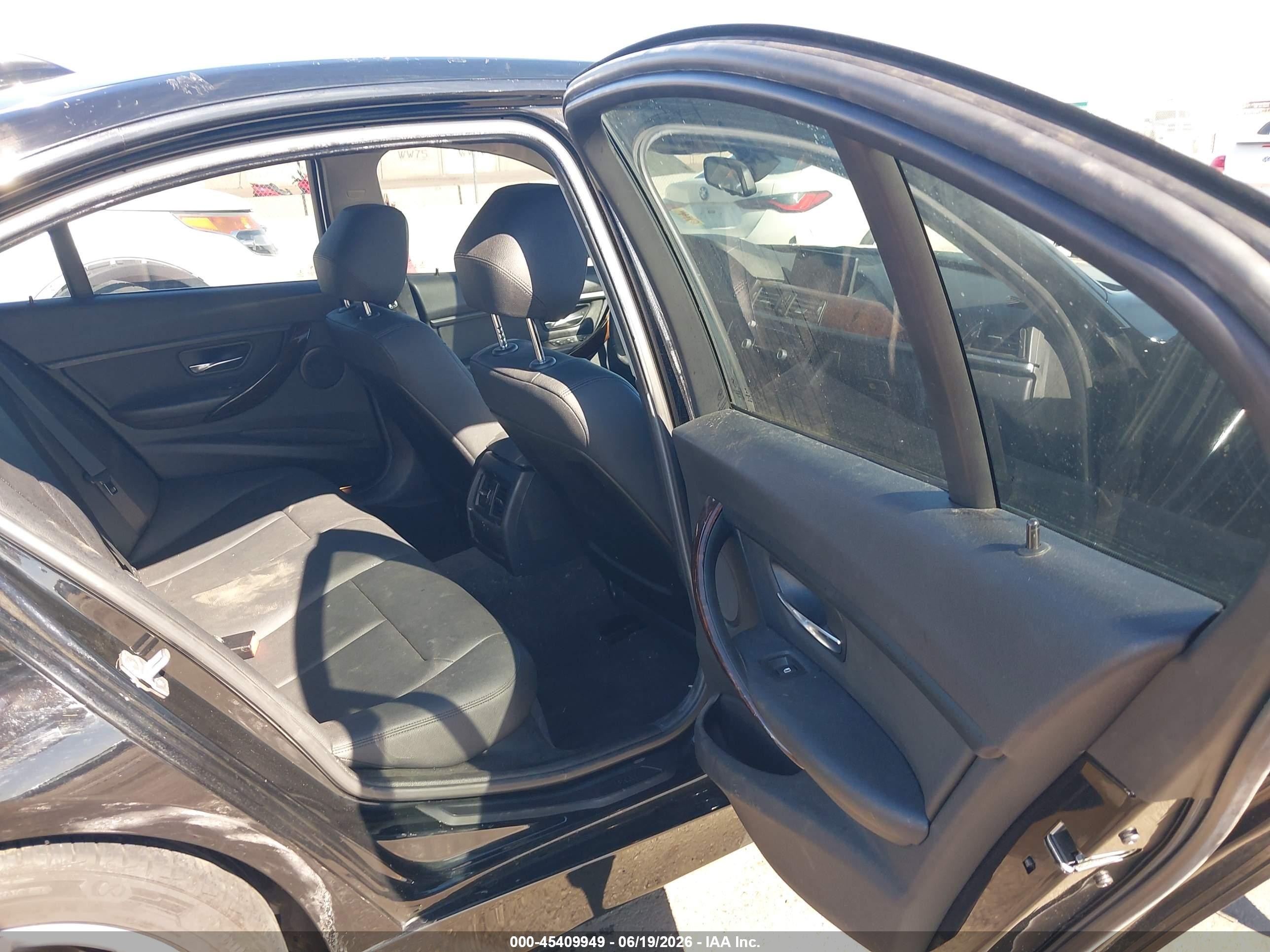 2015 Bmw 320i   Черный vin: WBA3B1G56FNT06479