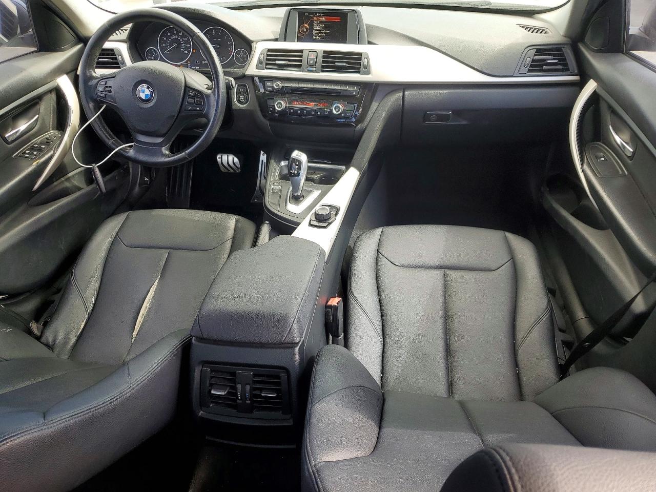 2015 Bmw 320 I White vin: WBA3B1G56FNT07650