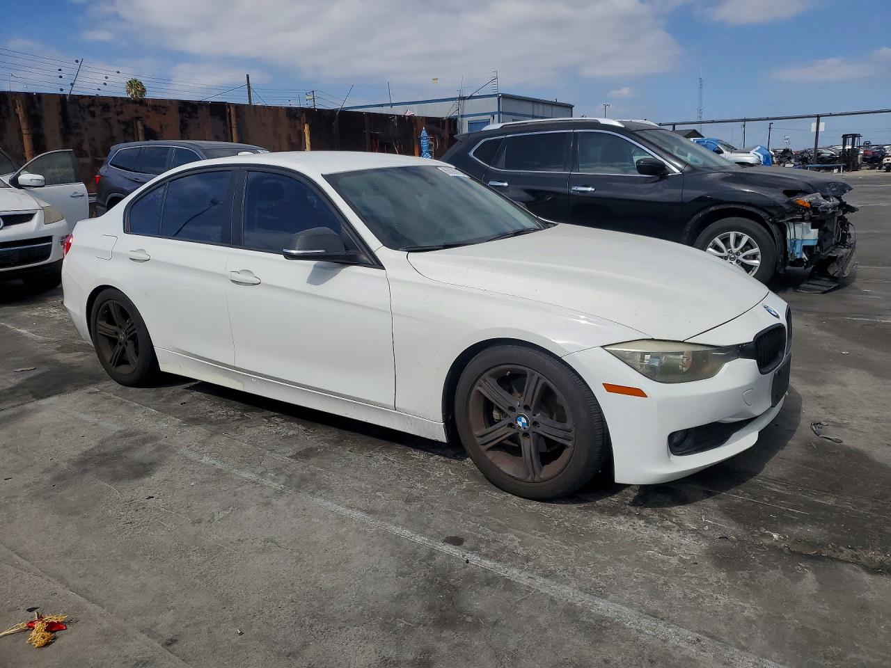 2015 Bmw 320 I White vin: WBA3B1G56FNT07650