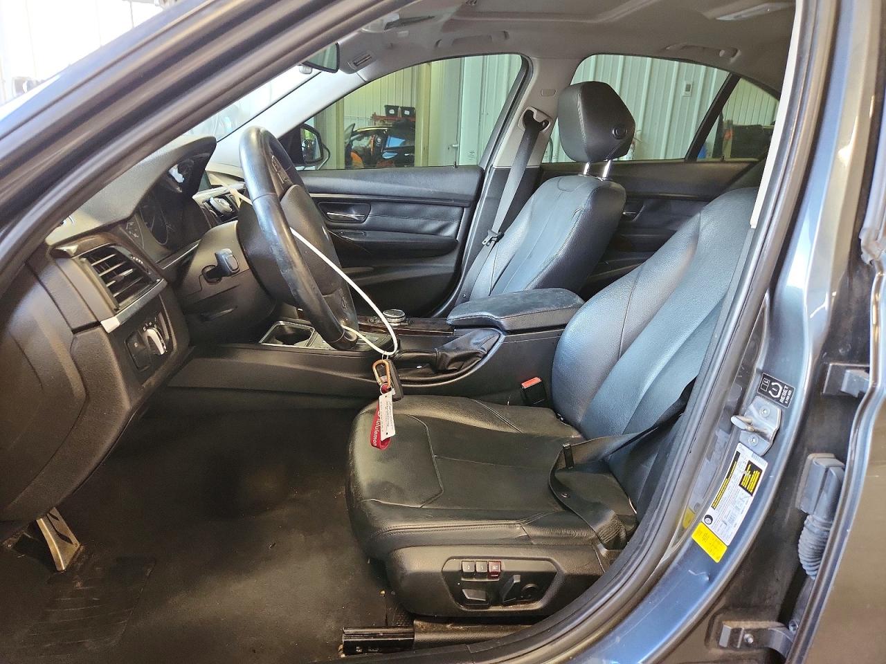 2015 Bmw 320 I Серый vin: WBA3B1G56FNT64107