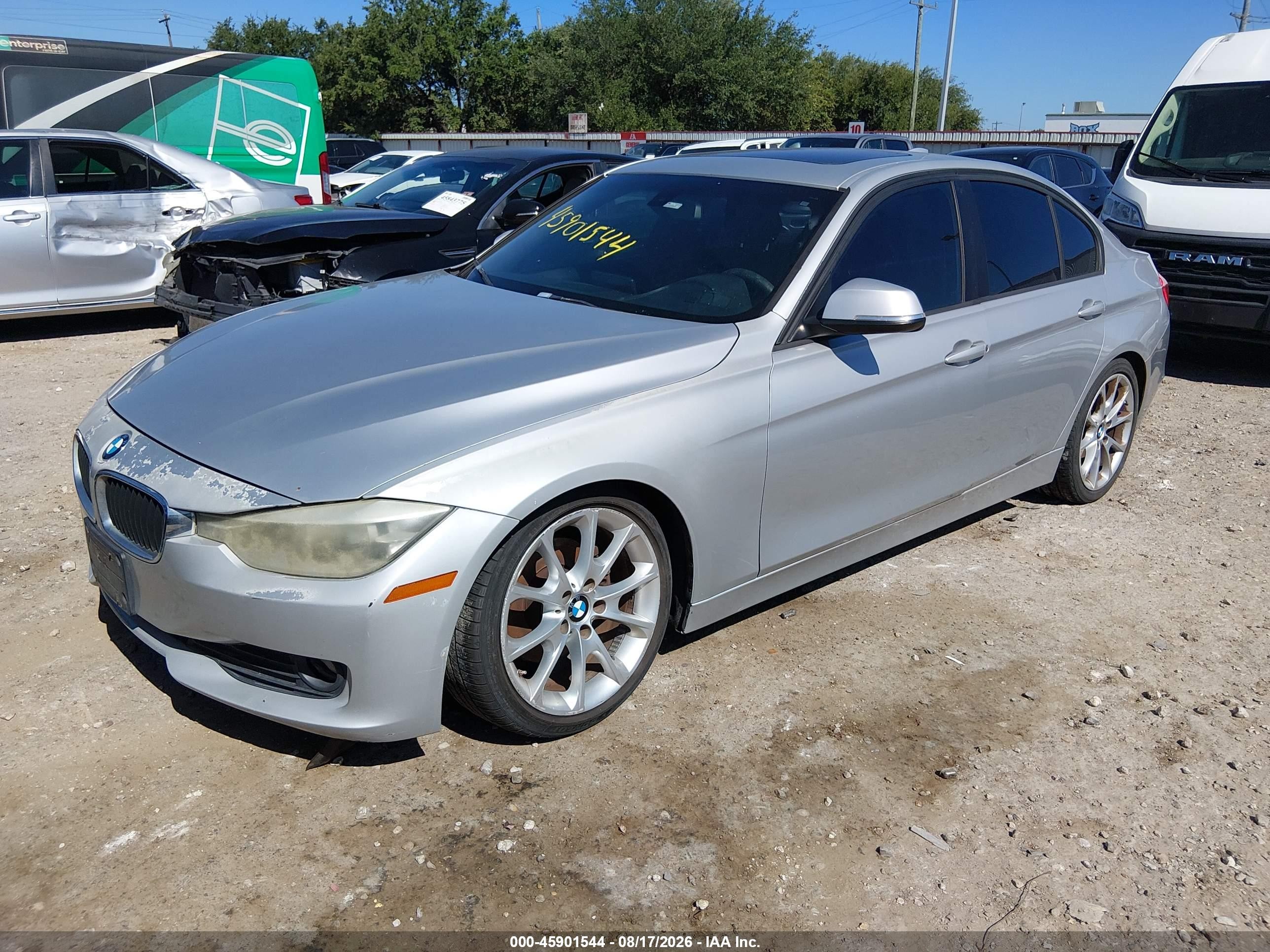 2014 Bmw 320i   Серебряный vin: WBA3B1G57ENS77508