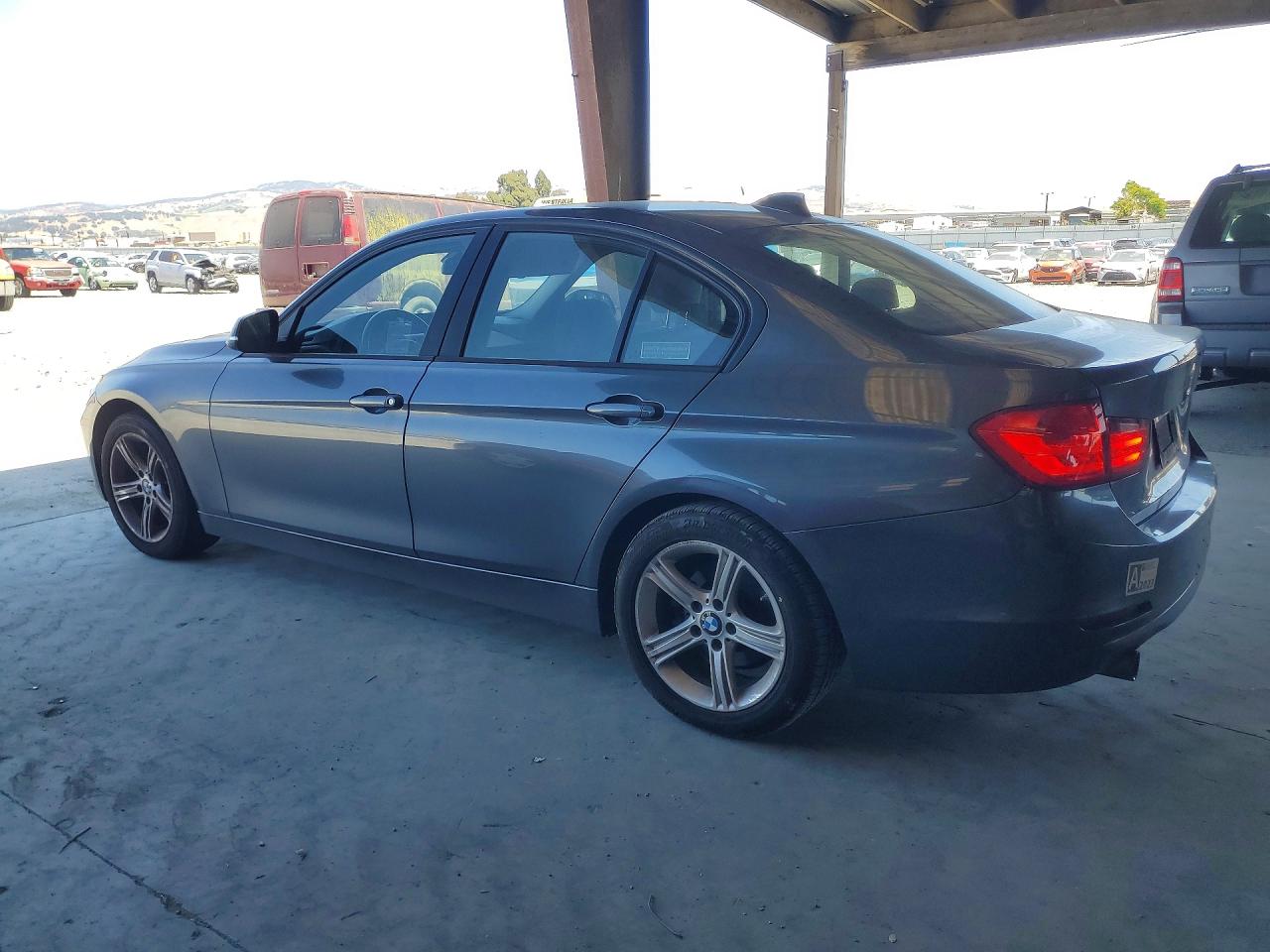 2014 Bmw 320 I Gray vin: WBA3B1G57ENS79128