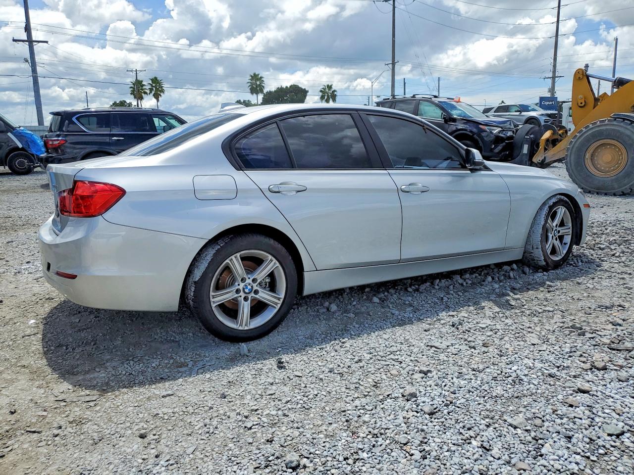 2014 Bmw 320 I Silver vin: WBA3B1G57ENS80277