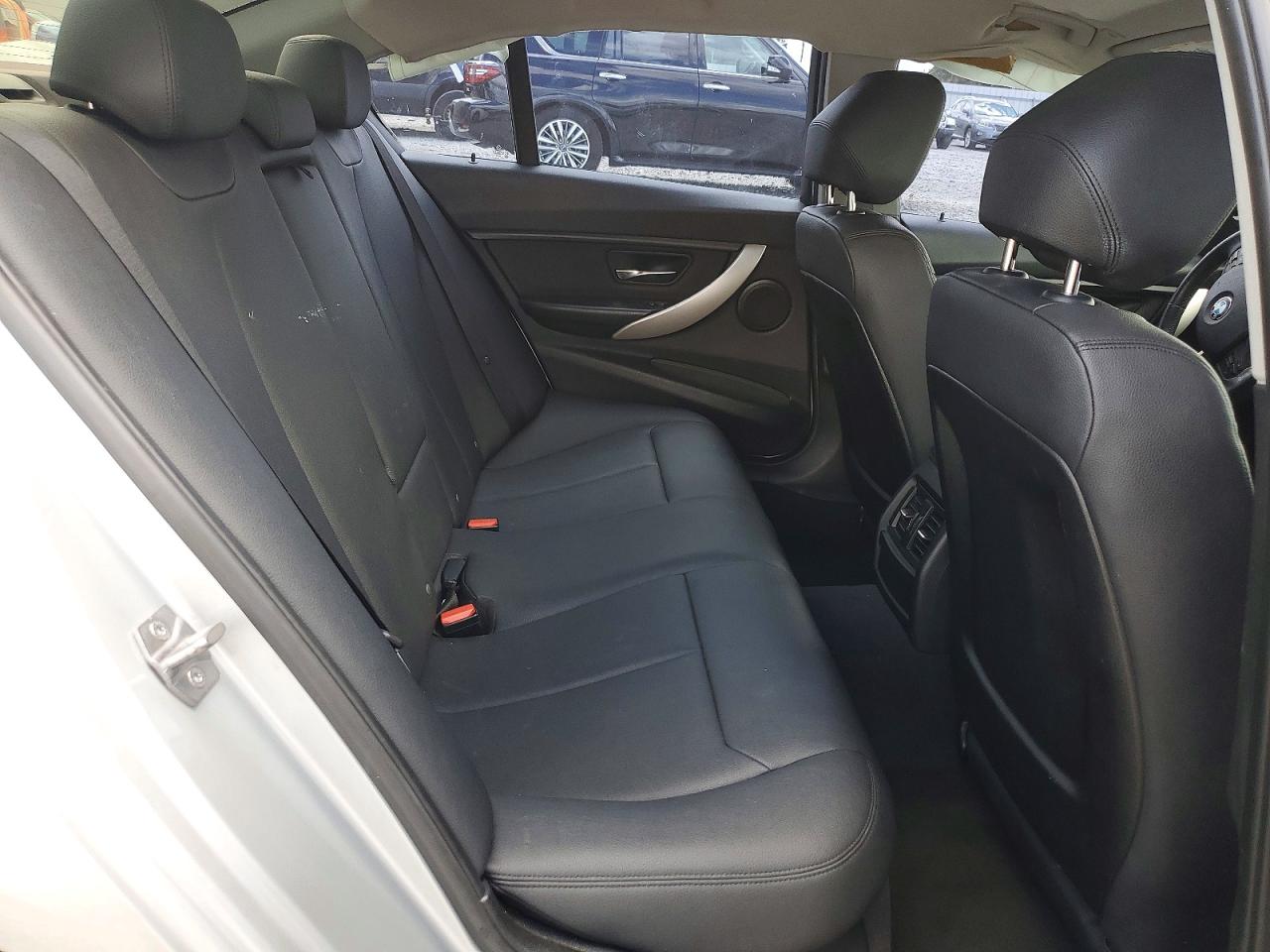 2014 Bmw 320 I Silver vin: WBA3B1G57ENS80277