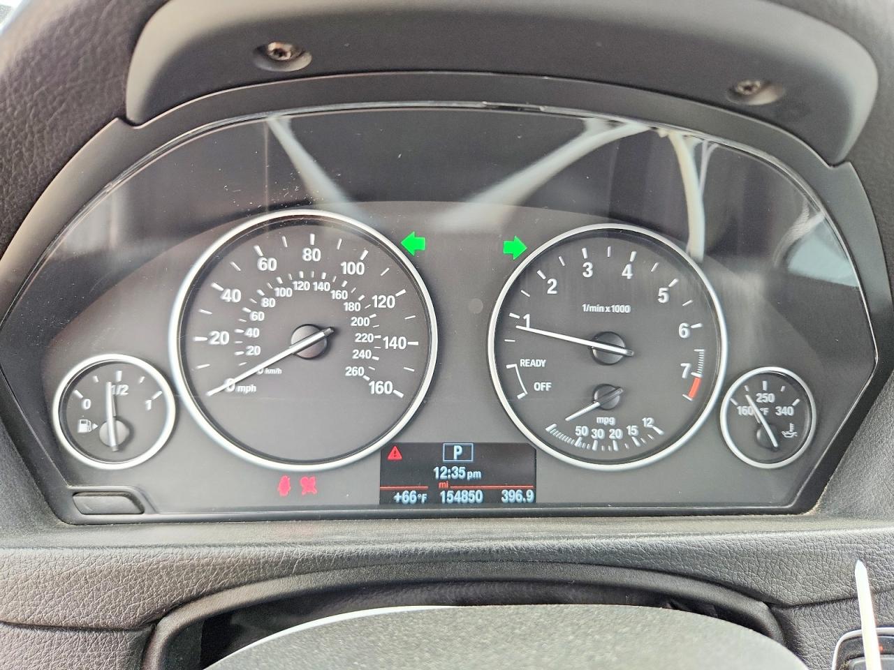 2015 Bmw 320 I Черный vin: WBA3B1G57FNT02389