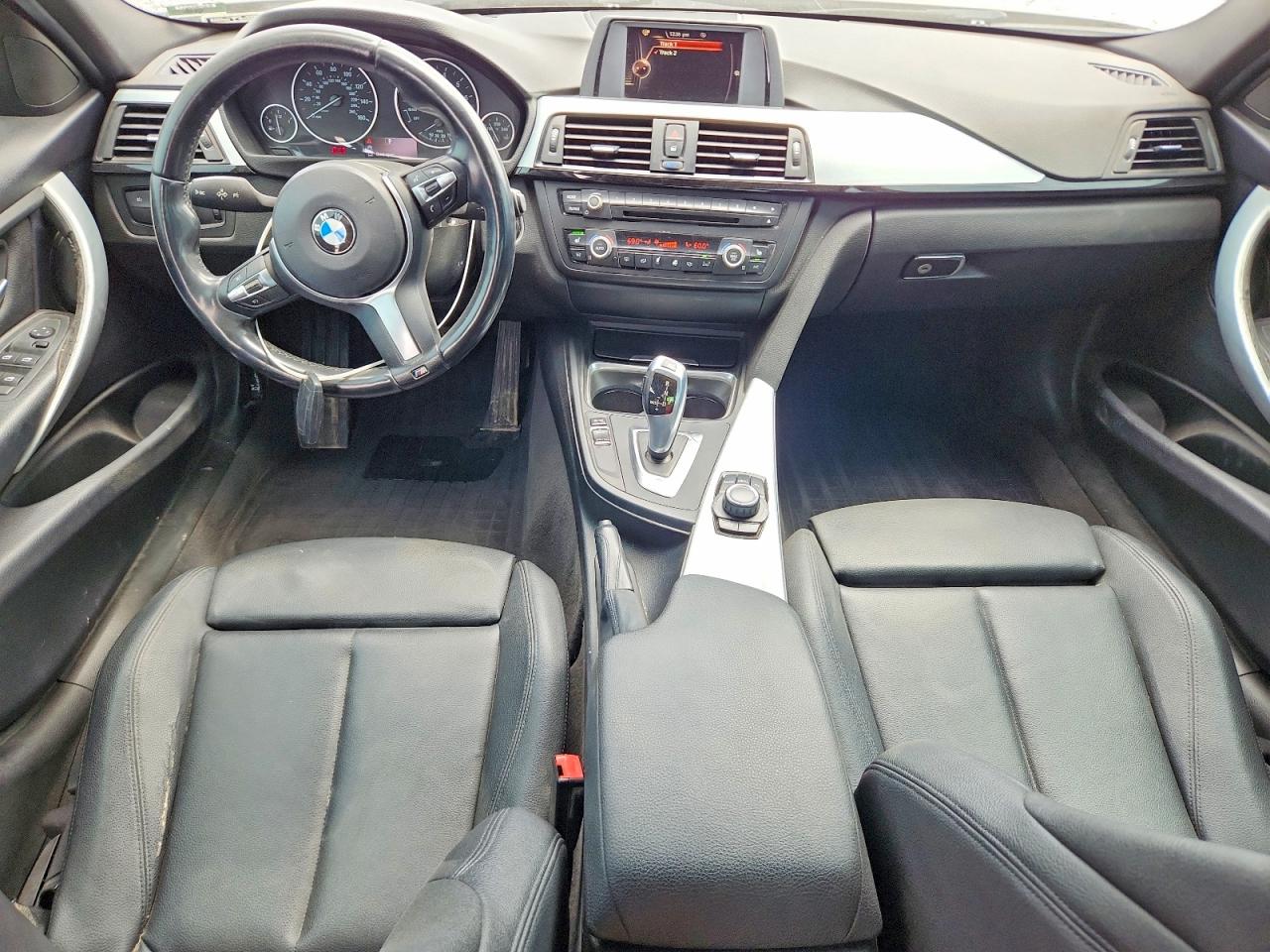 2015 Bmw 320 I Черный vin: WBA3B1G57FNT02389