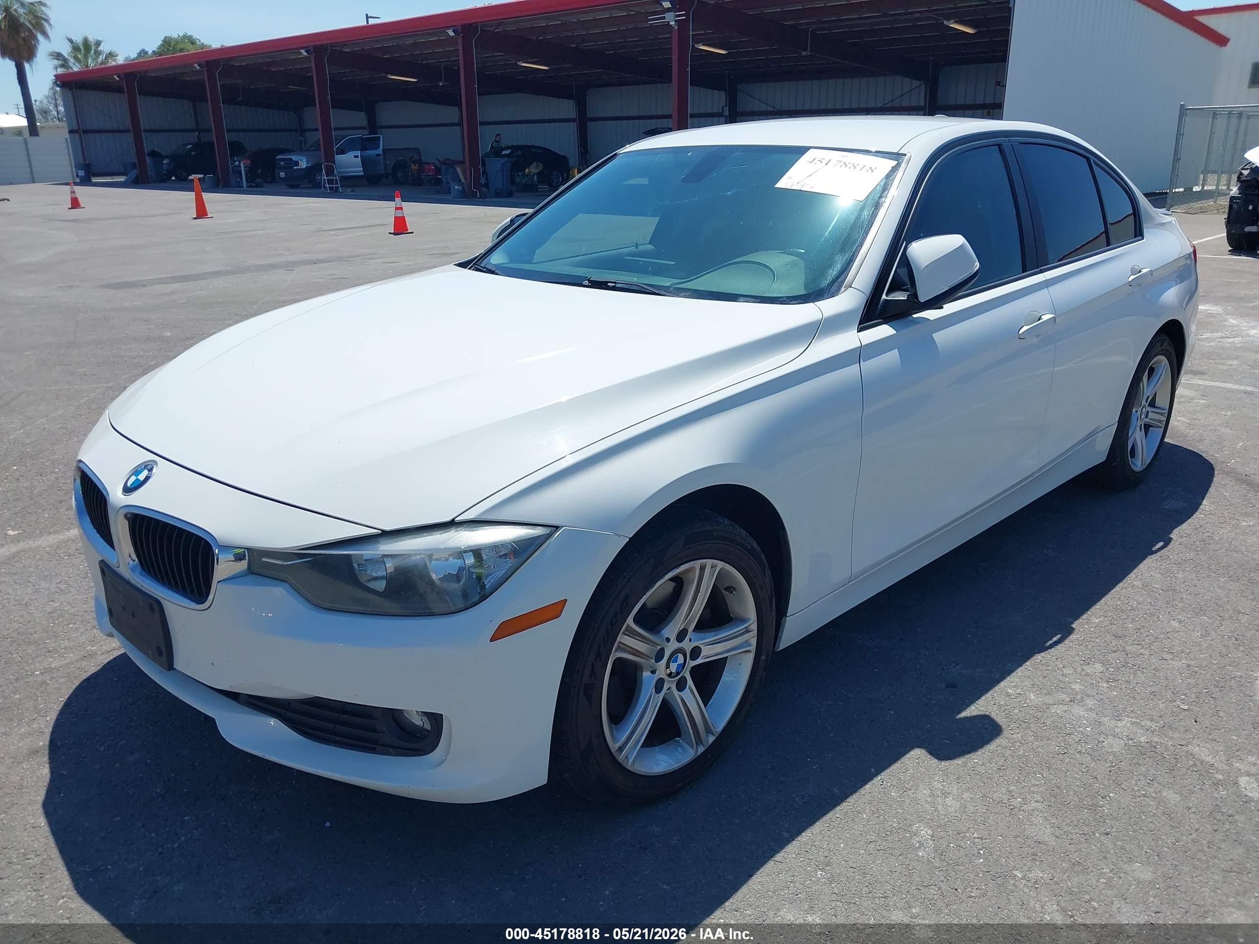 2015 Bmw 320i White vin: WBA3B1G57FNT03543