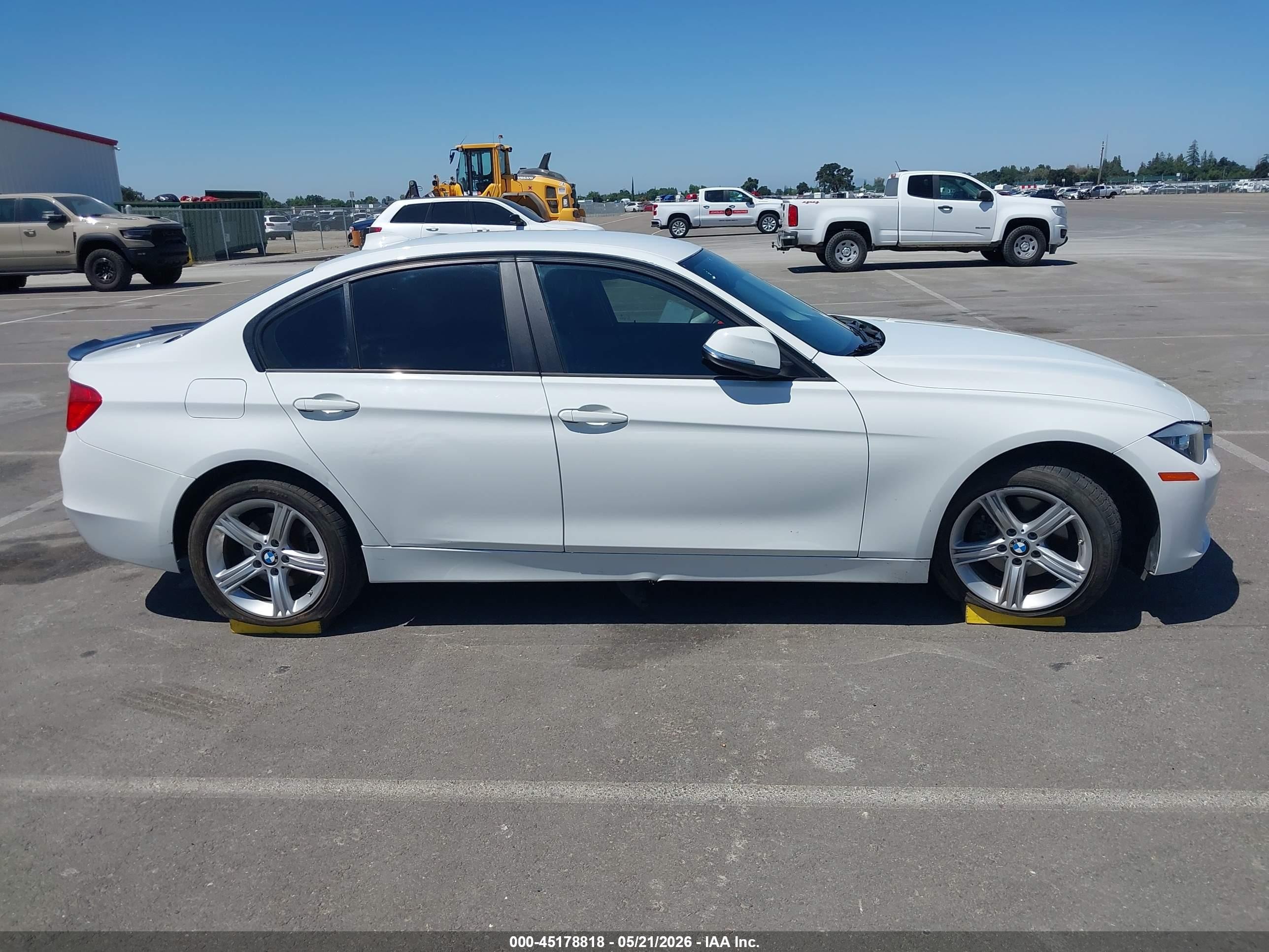2015 Bmw 320i White vin: WBA3B1G57FNT03543