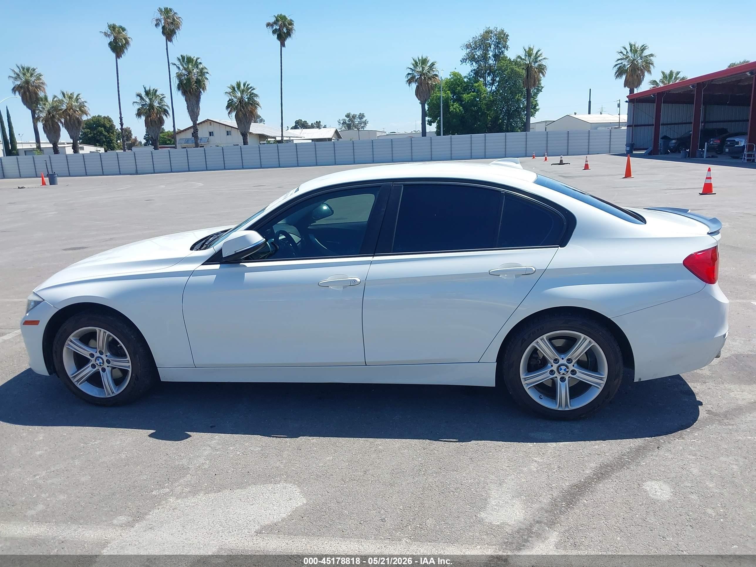 2015 Bmw 320i White vin: WBA3B1G57FNT03543