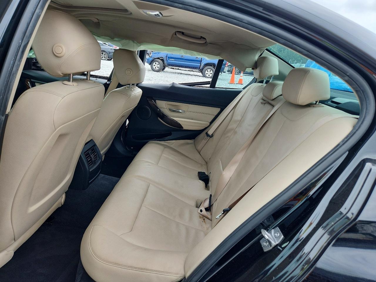 2015 Bmw 320 I Black vin: WBA3B1G57FNT04207