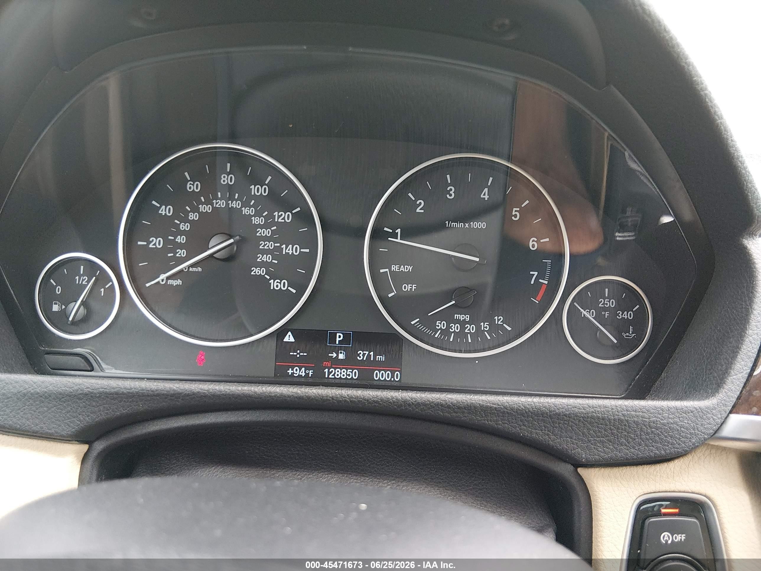 2014 Bmw 320i   White vin: WBA3B1G58ENS79610