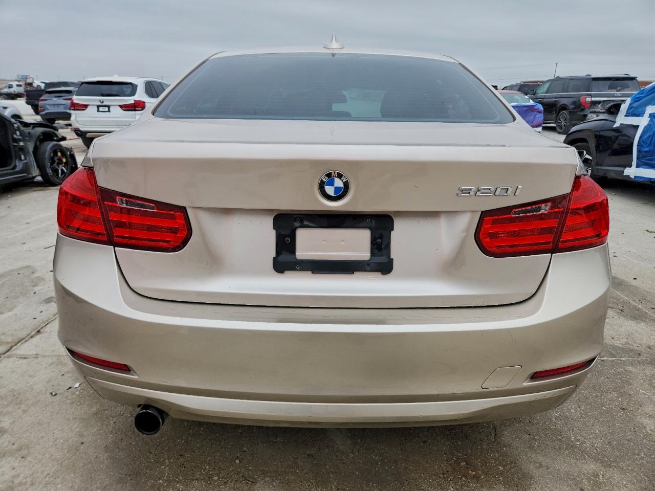 2014 Bmw 320 I Beige vin: WBA3B1G58ENS81387